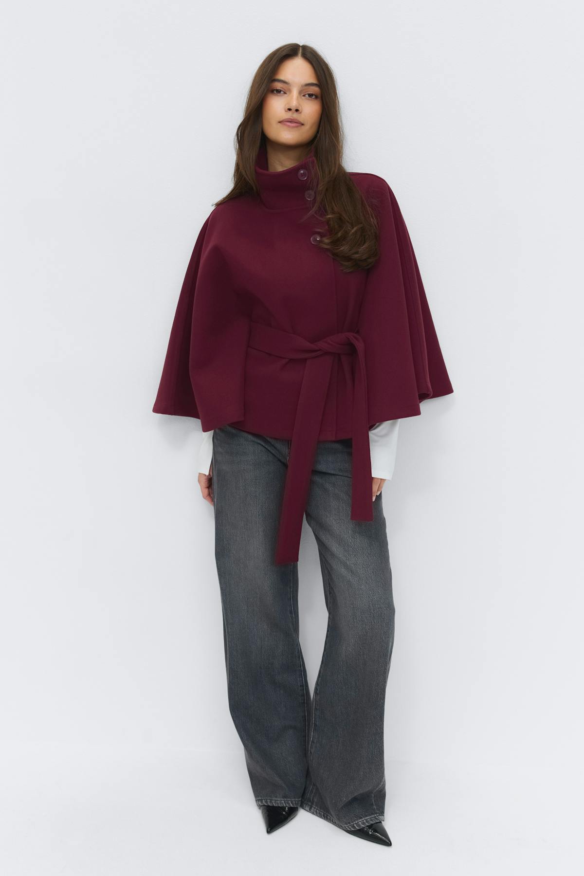Belt cape jacket