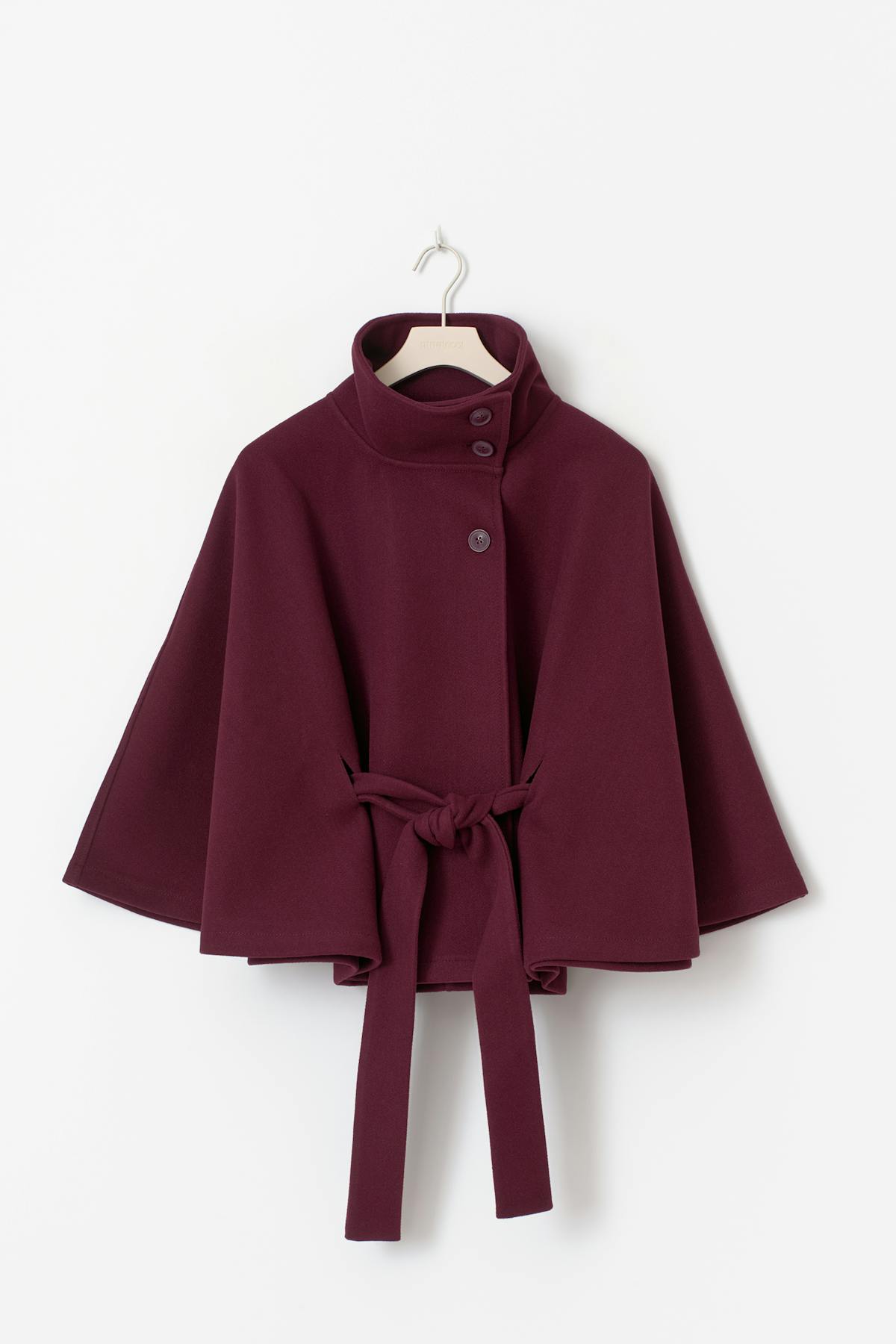 Belt cape jacket