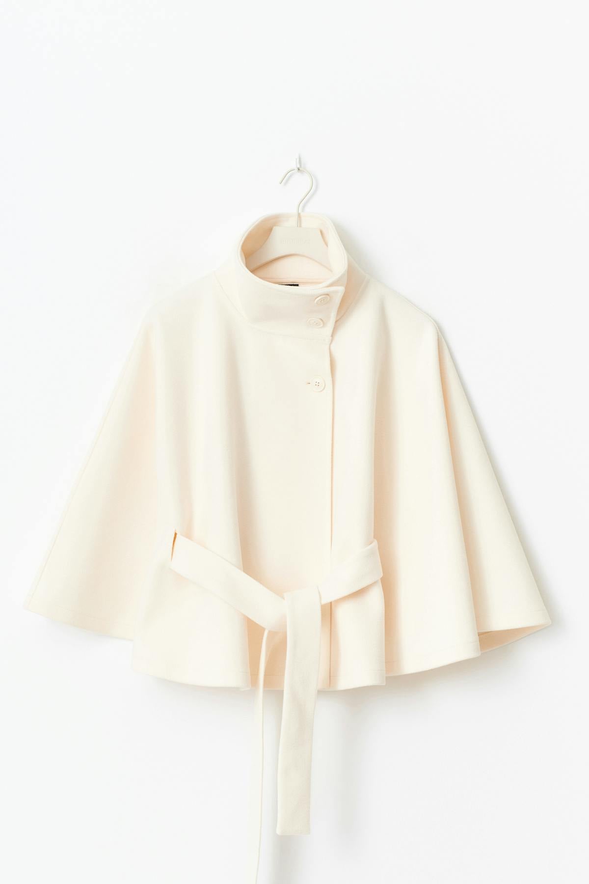 Belt cape jacket
