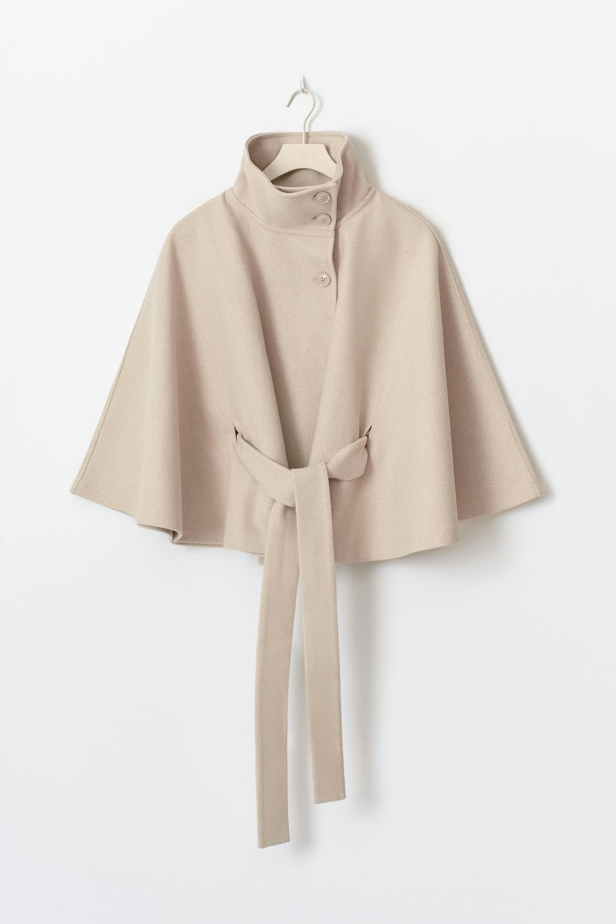Belt cape jacket