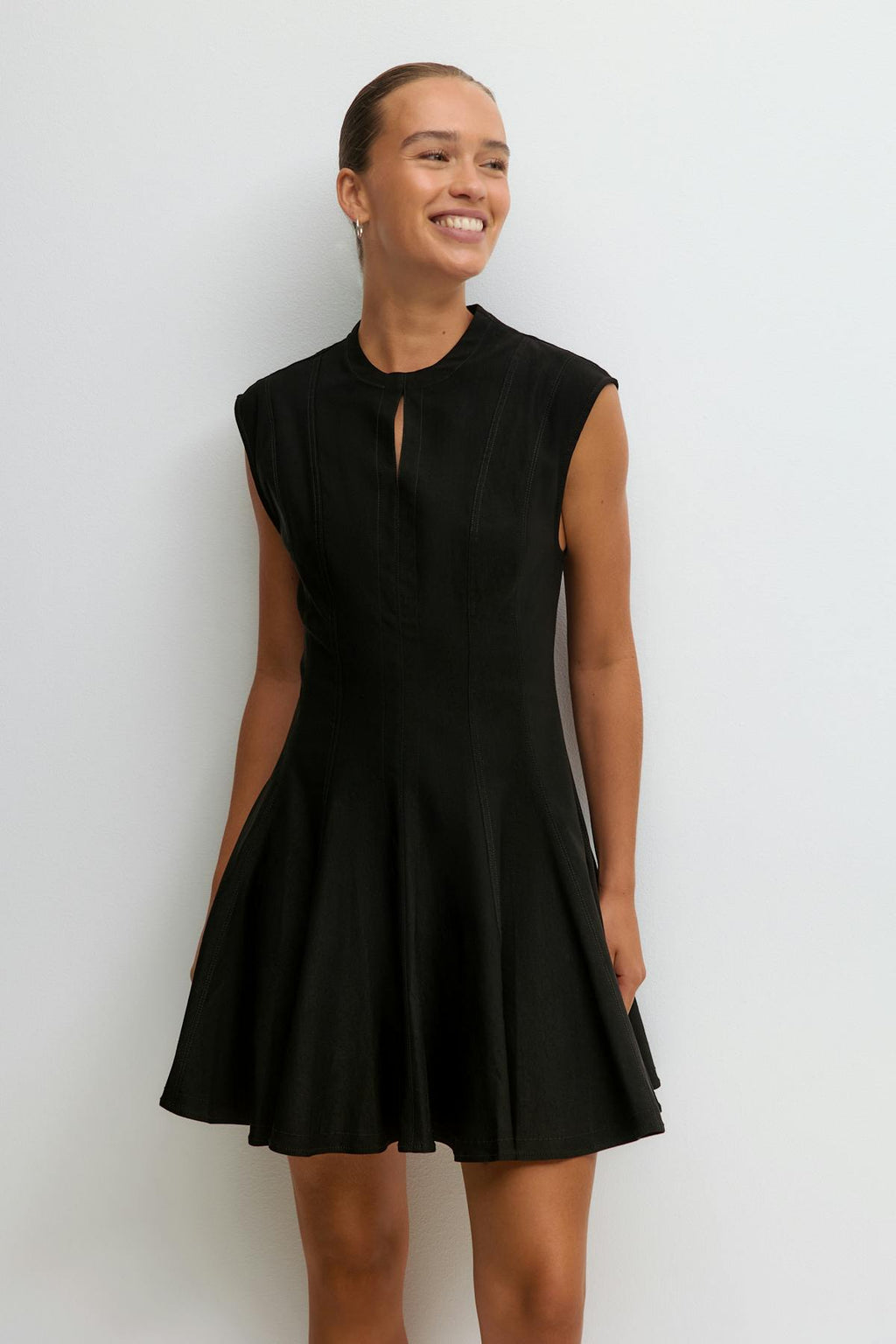 Mini dress
