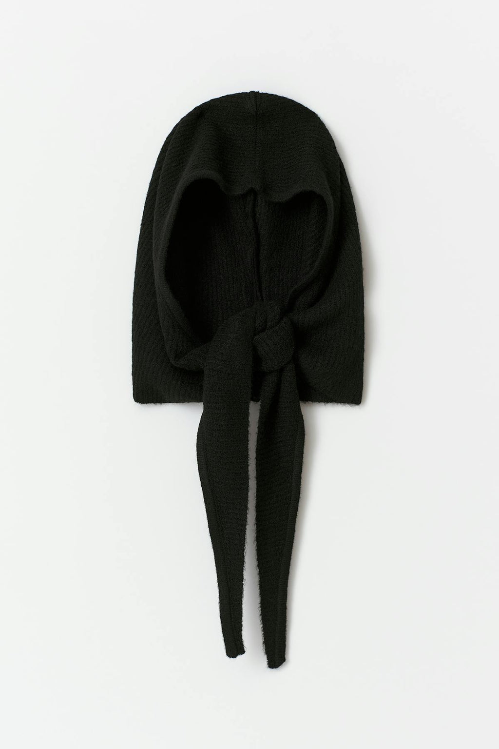 Knitted bonnet