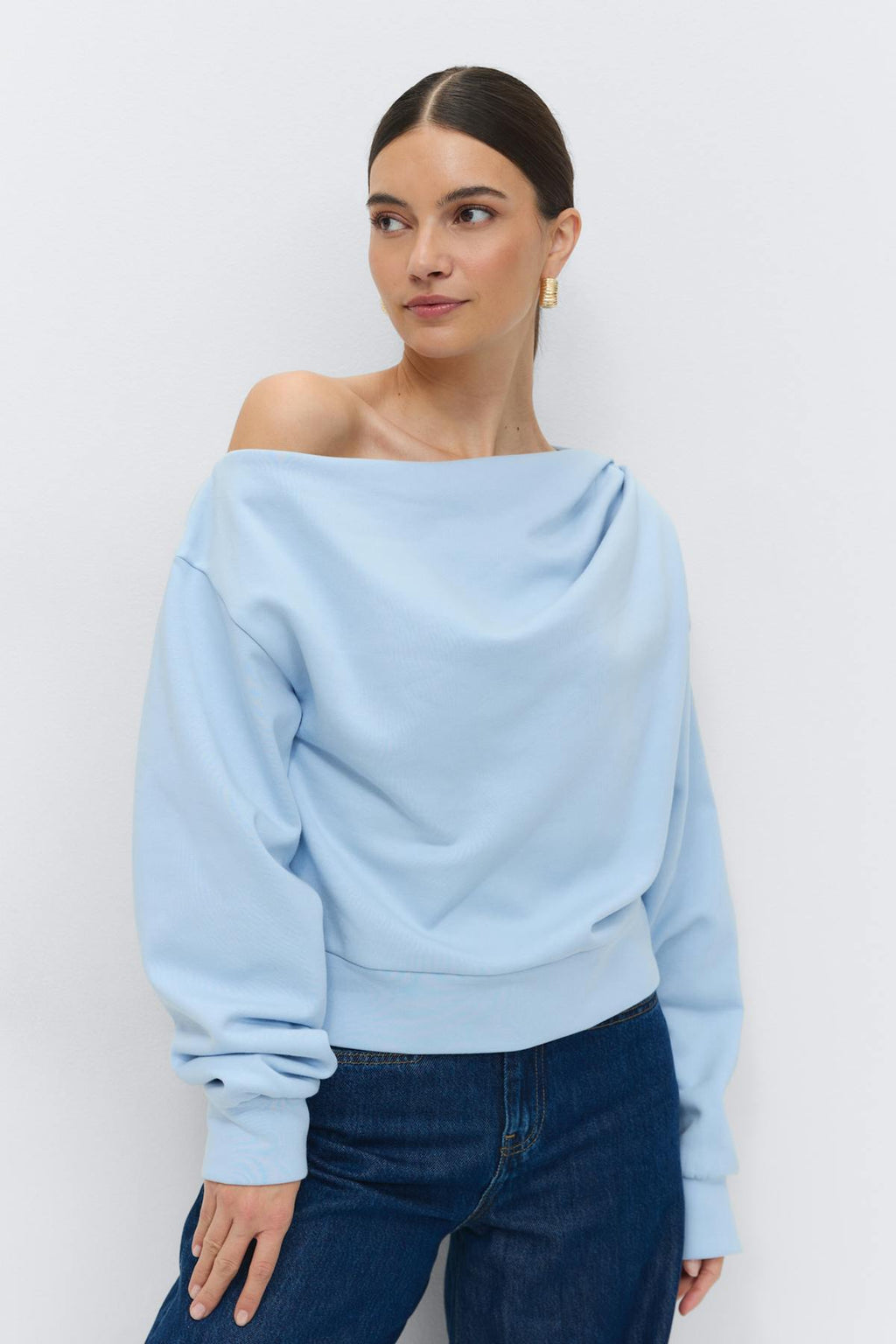 One shoulder sweater
