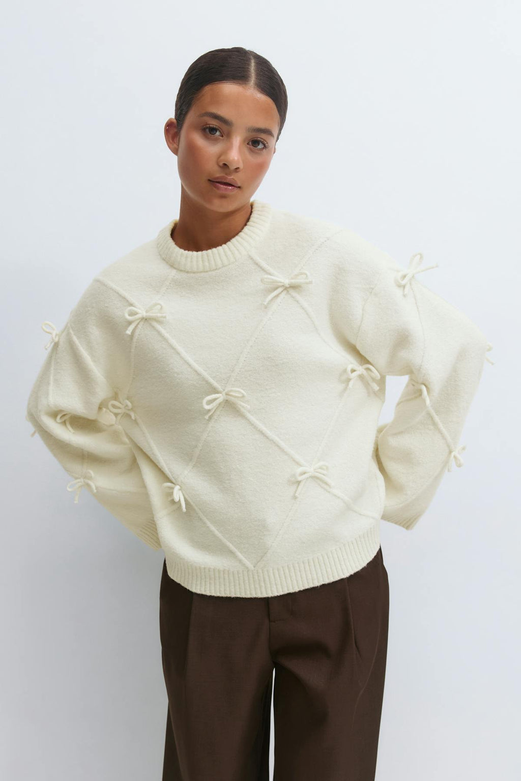 Knitted bow sweater