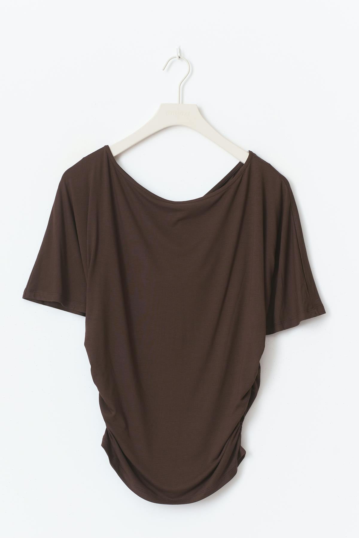 Sculptured top