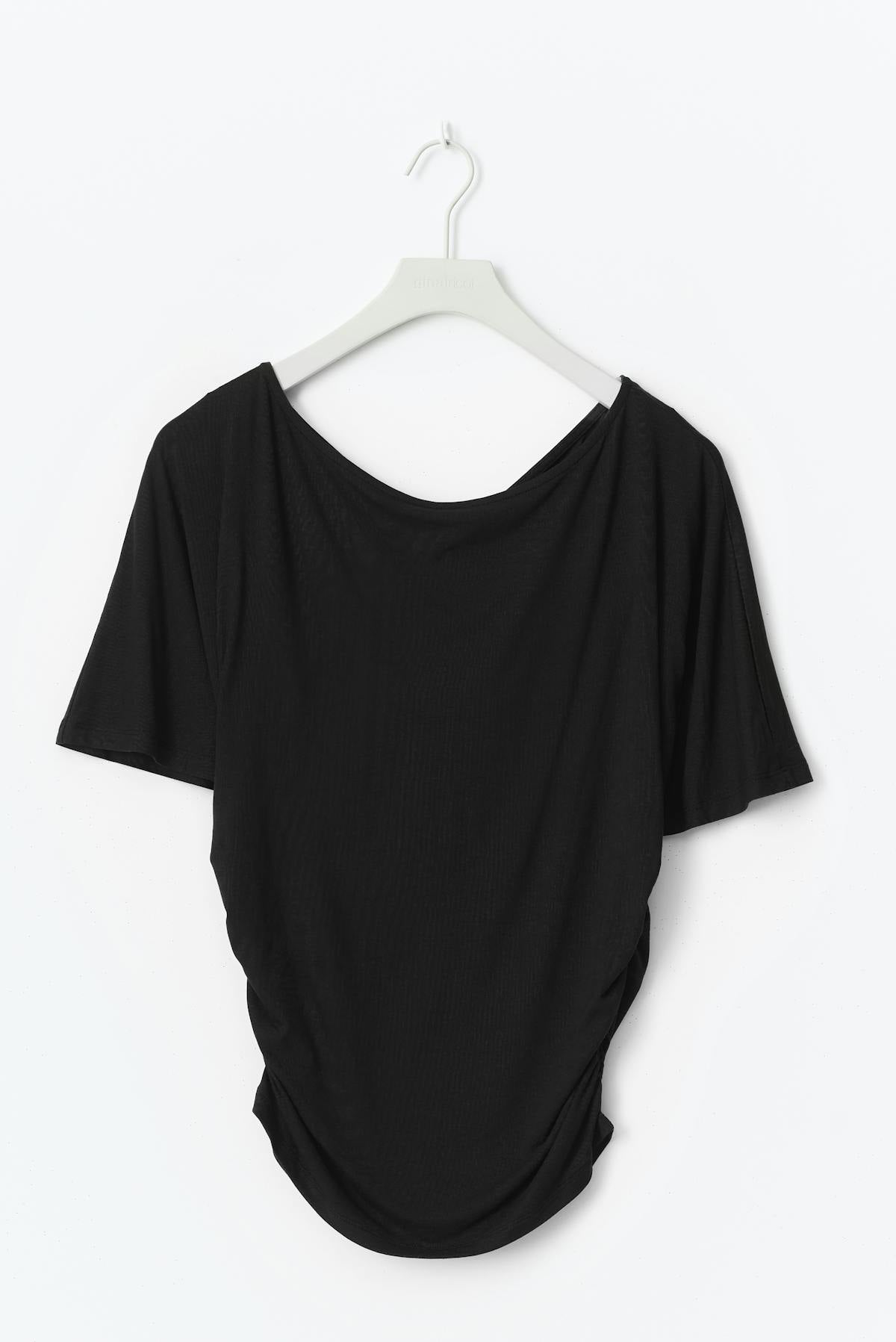 Sculptured top