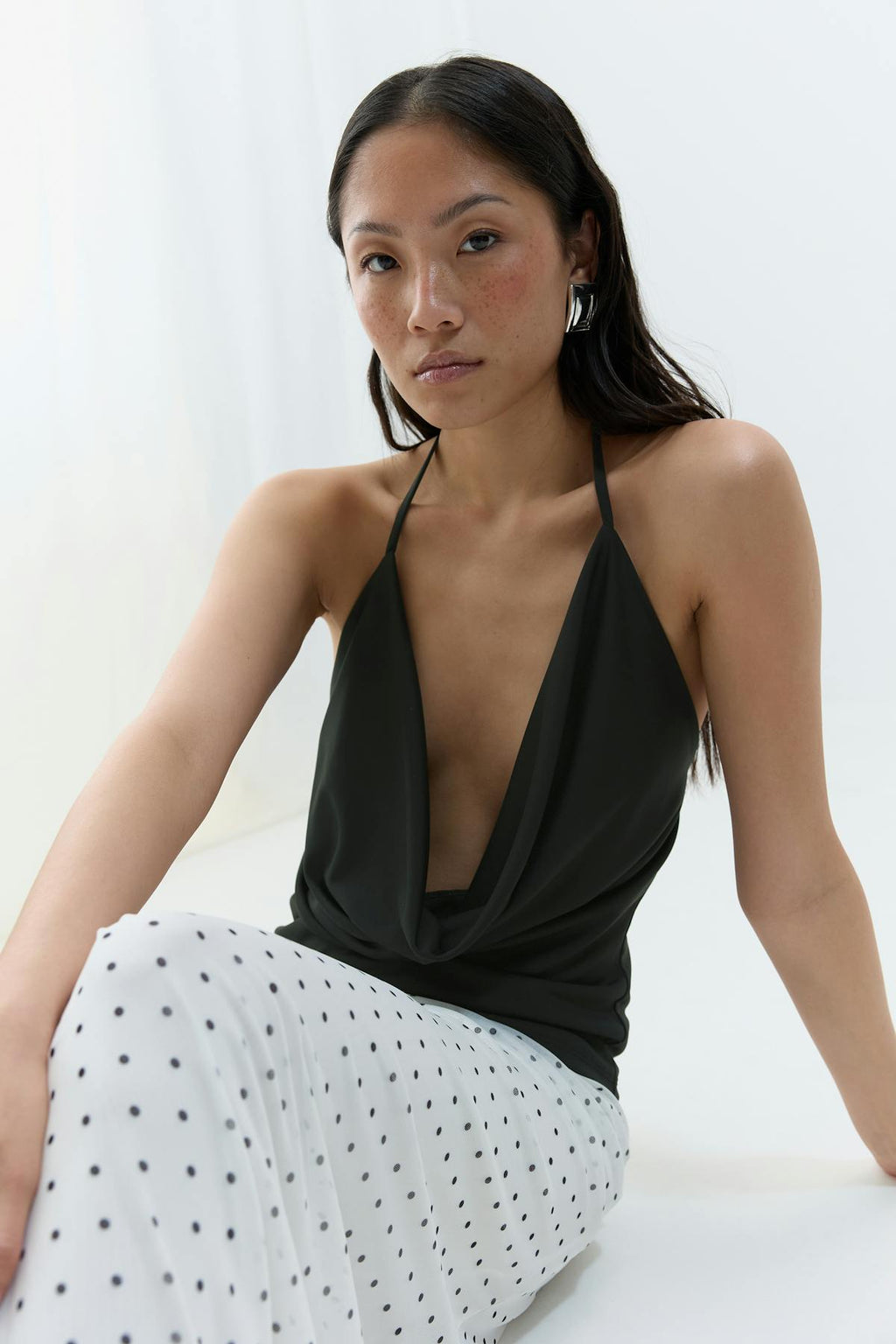 Waterfall neck singlet