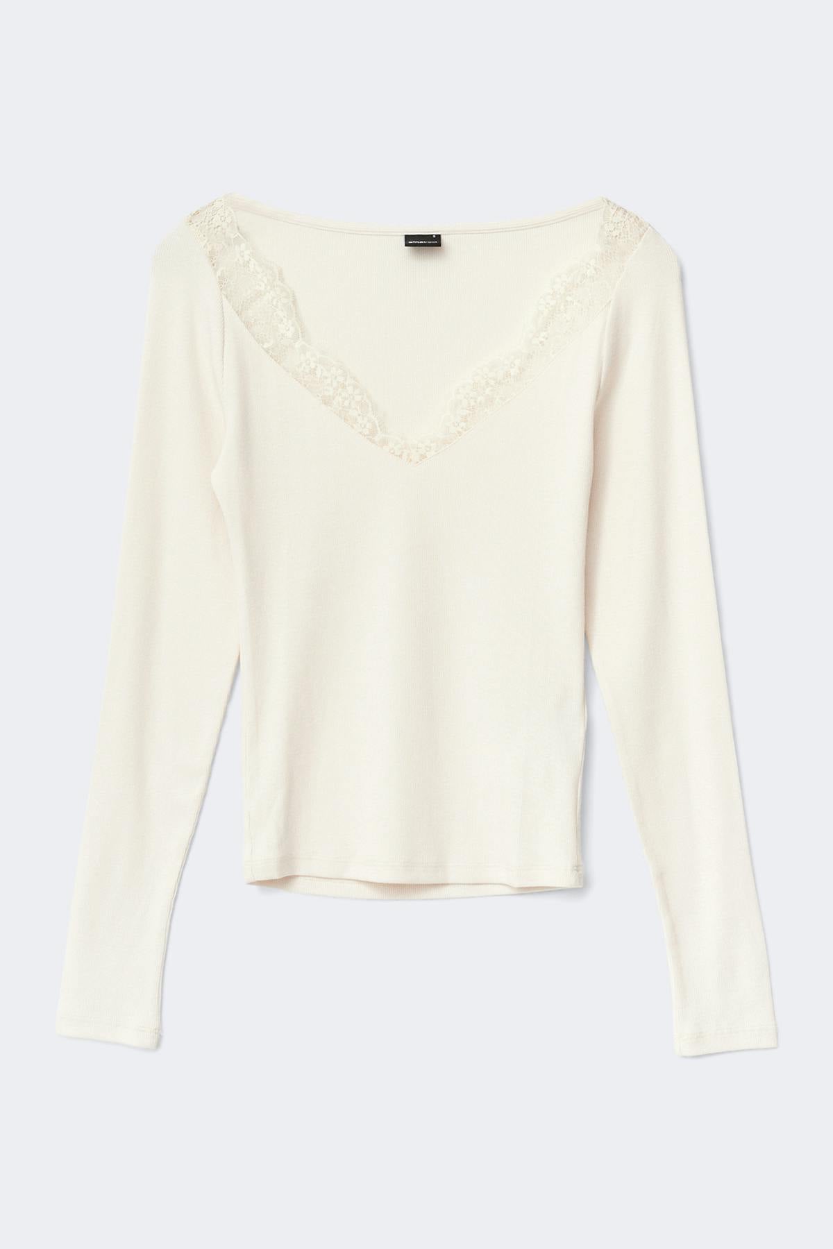 Lace detail top