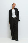 Mid waist pleated trousers