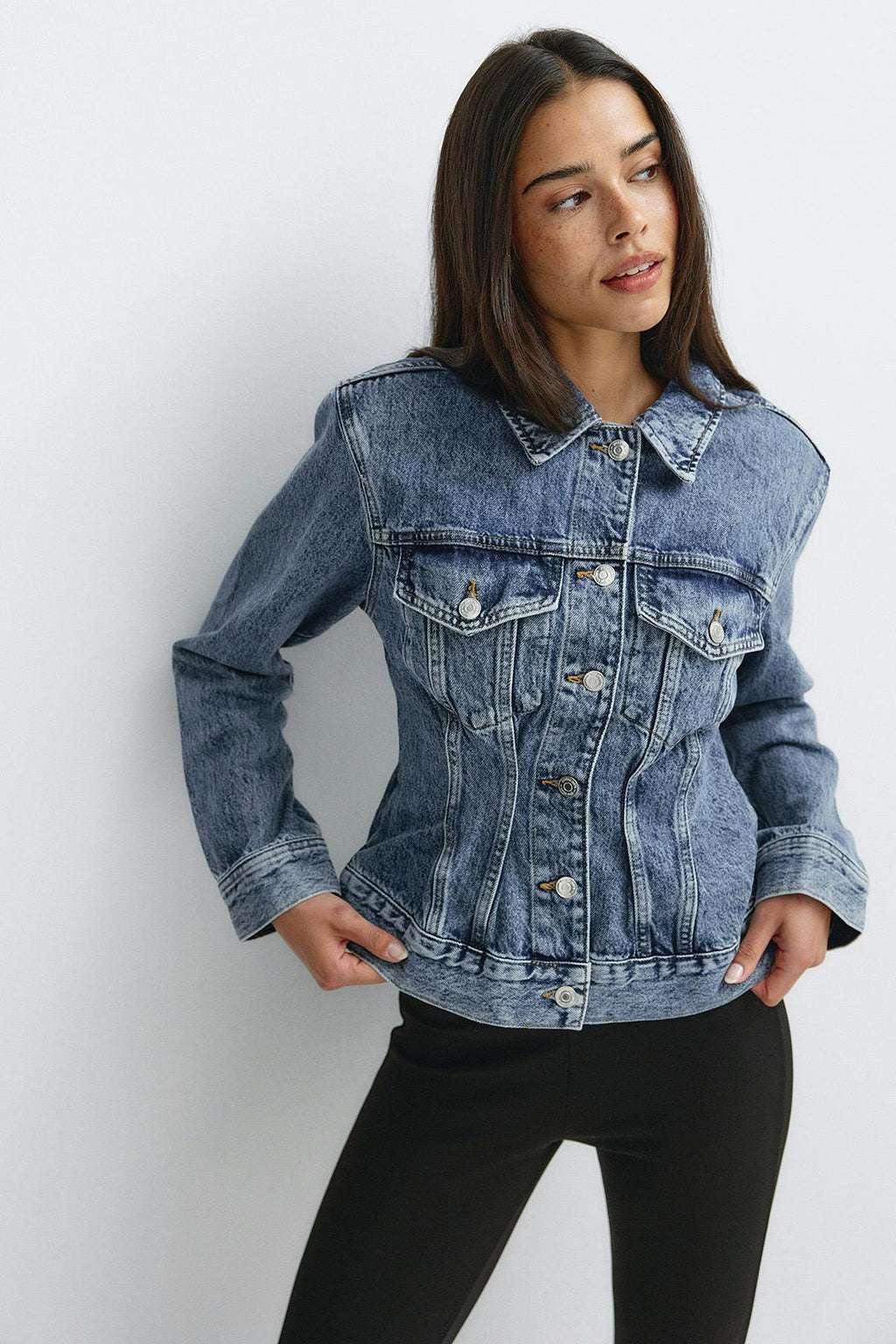 Shaped denim jacket