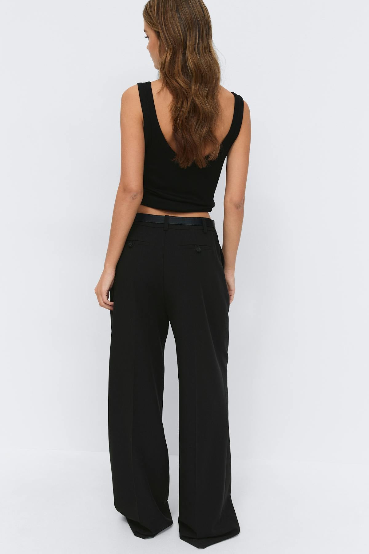 Wide pleated trousers