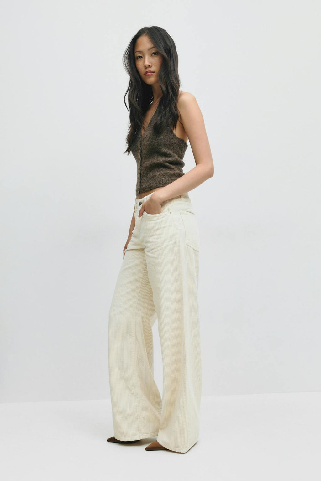 Low wide cord jeans