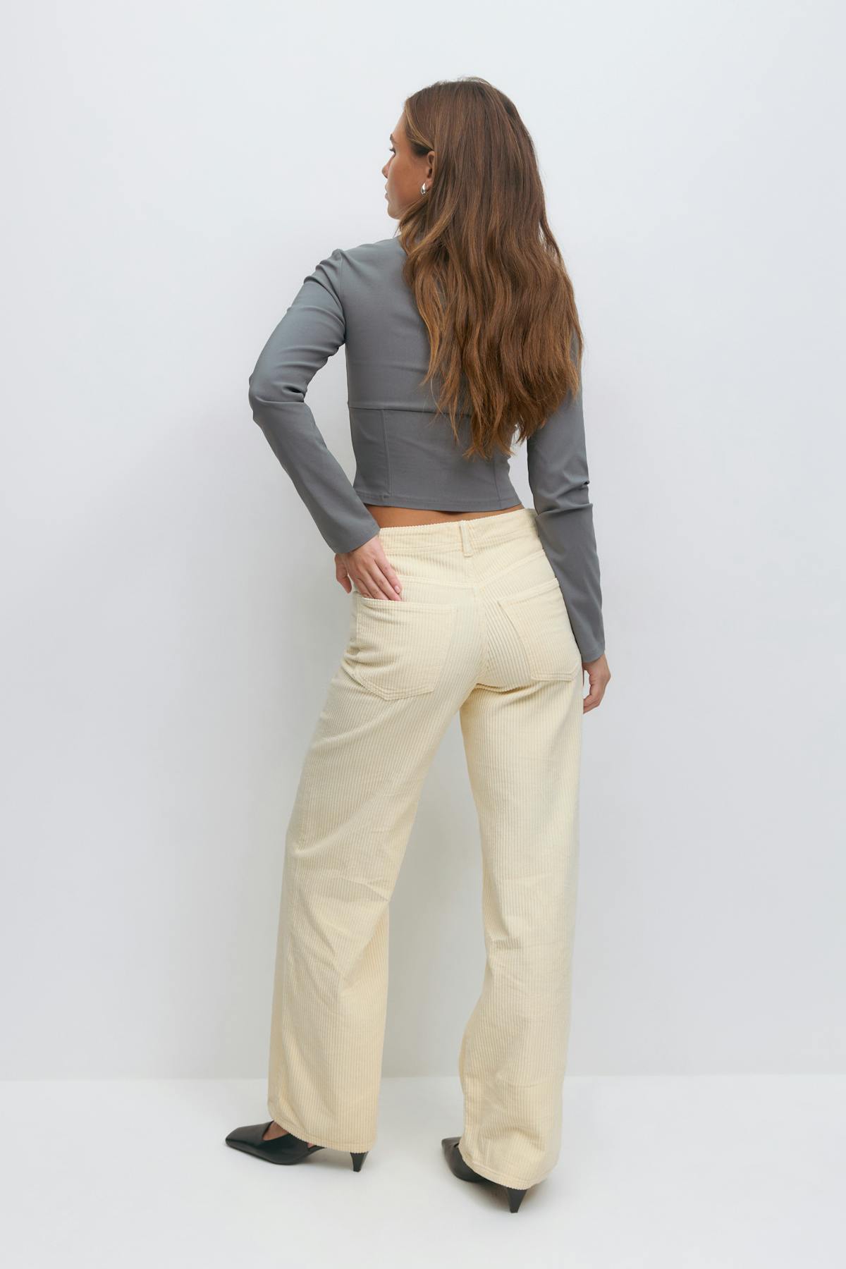 Low wide cord jeans