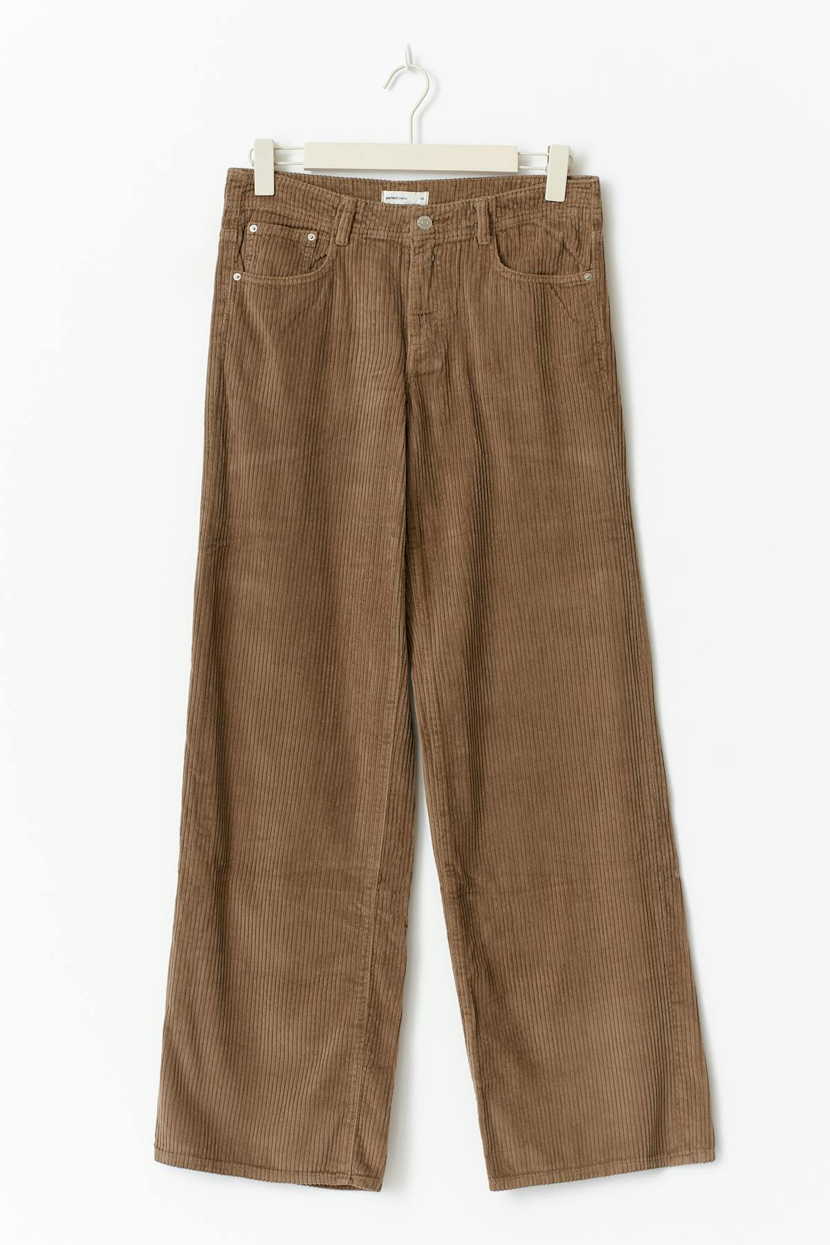 Low wide cord jeans