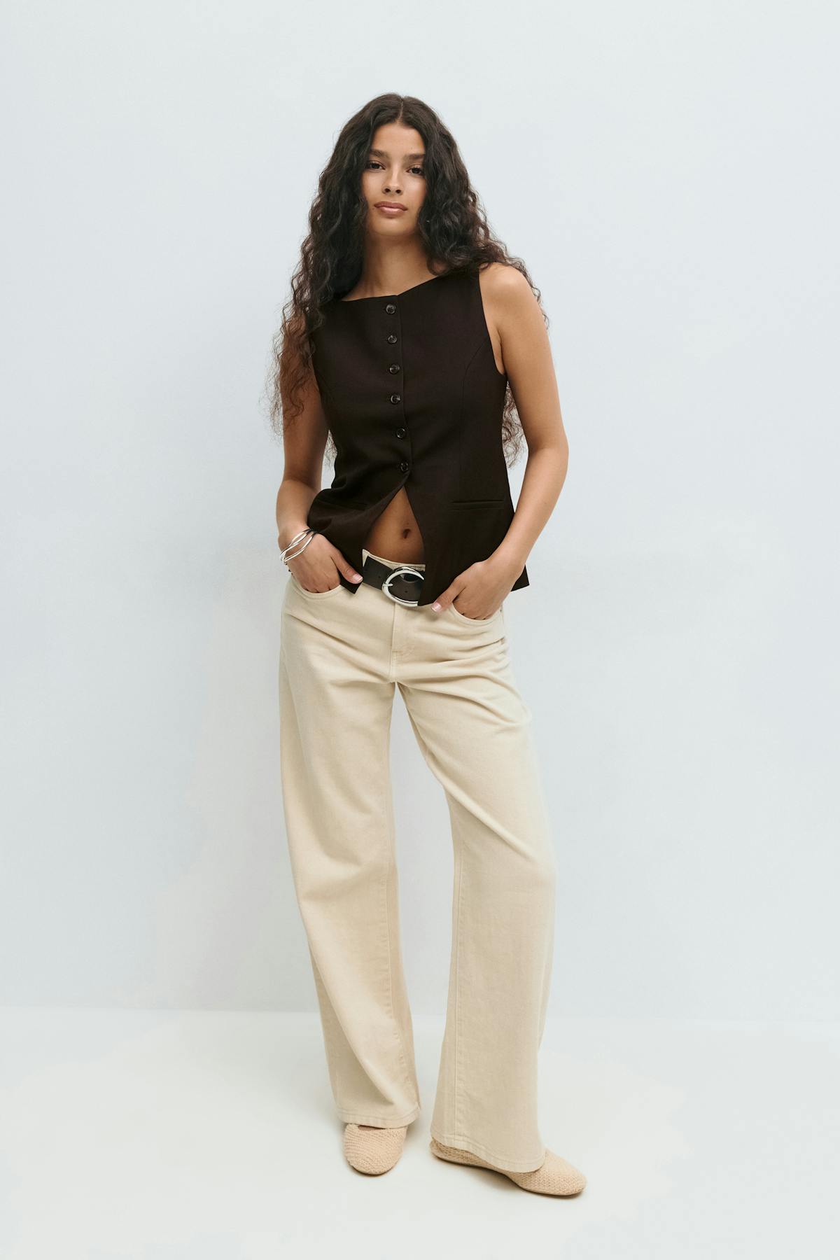 Tailored boatneck vest