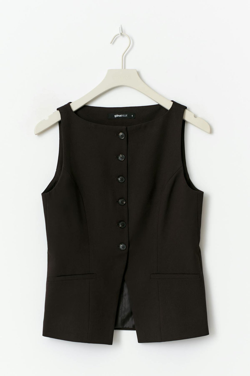 Tailored boatneck vest