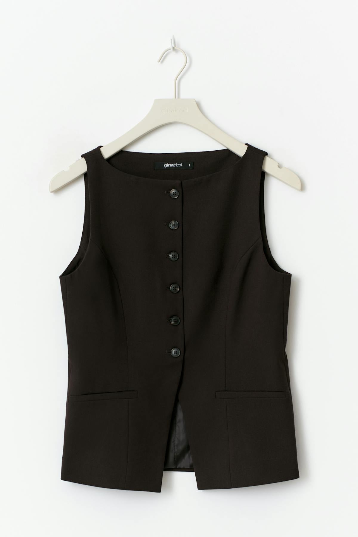 Tailored boatneck vest