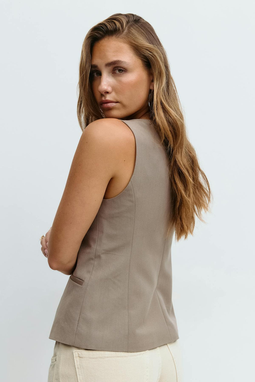 Tailored boatneck vest