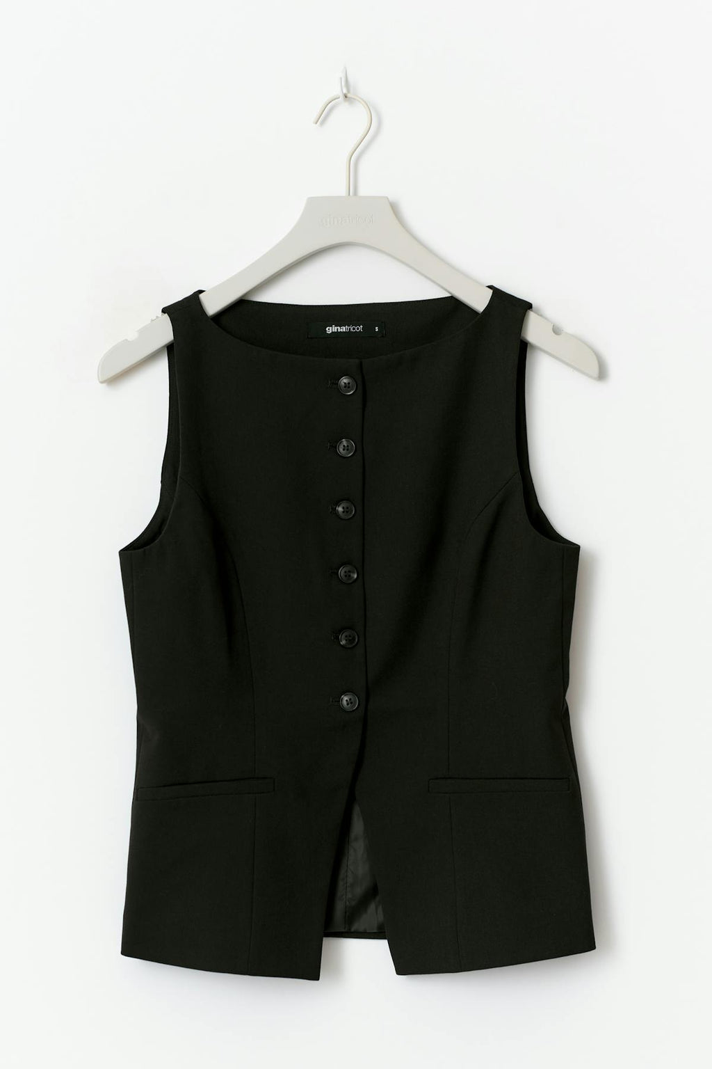 Tailored boatneck vest