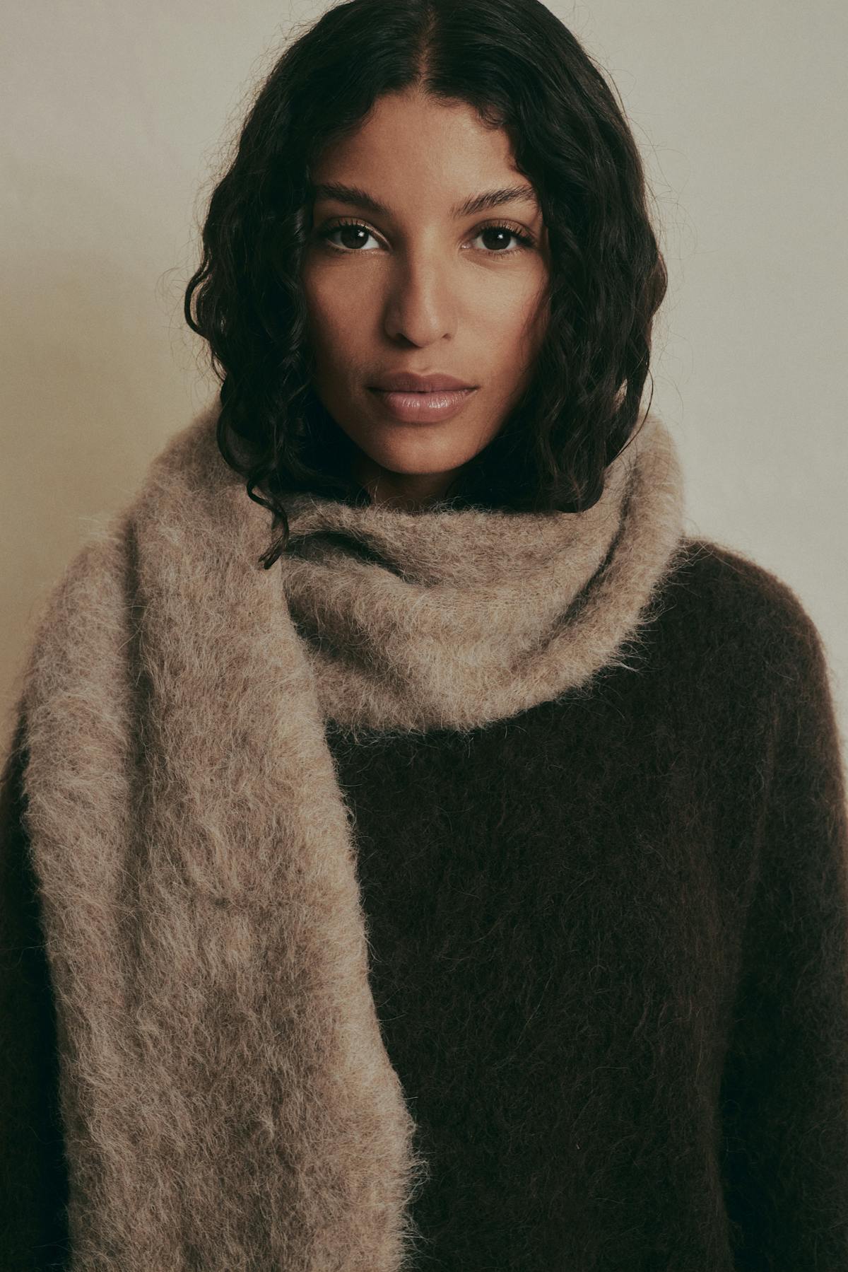 Premium alpaca scarf