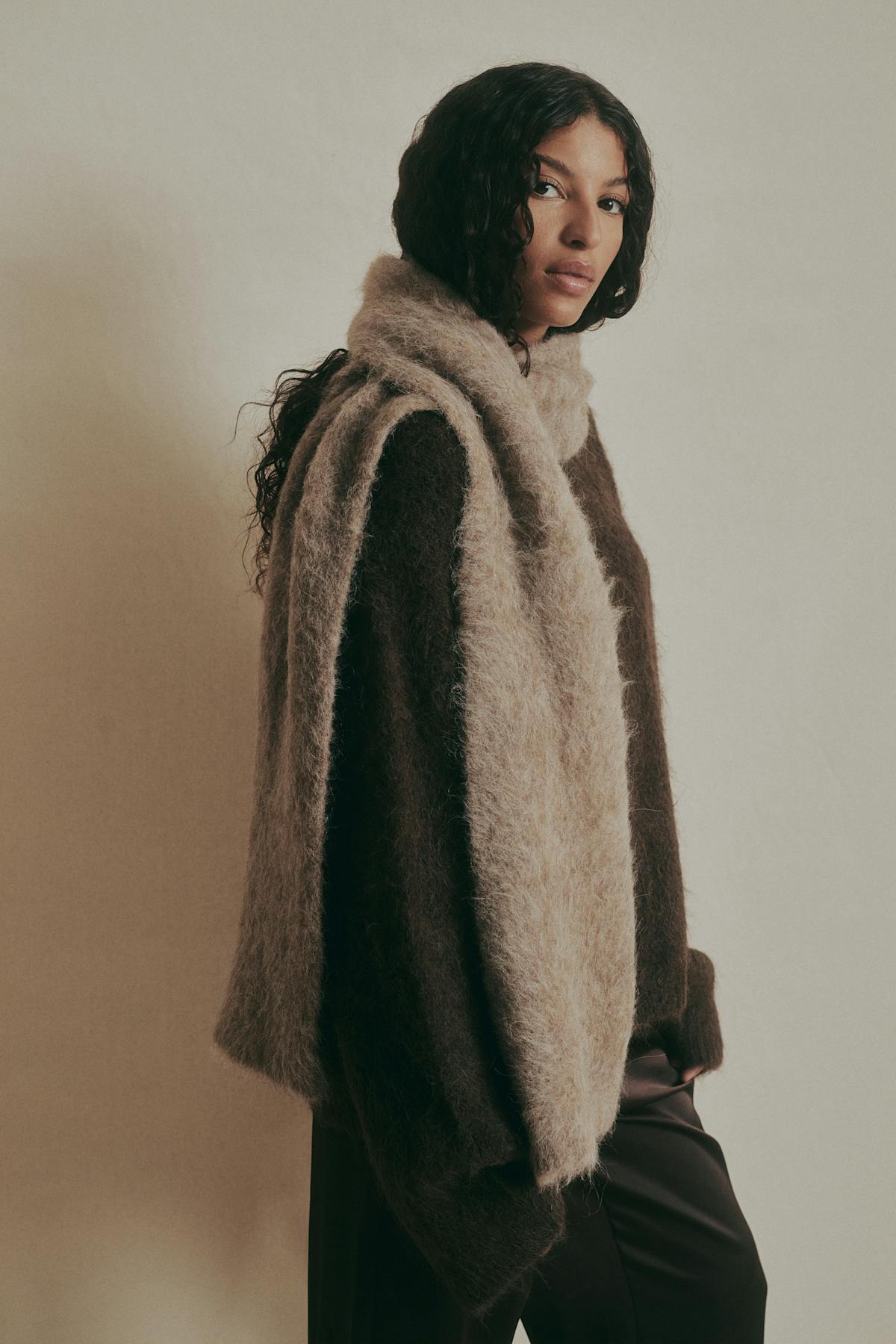 Premium alpaca scarf