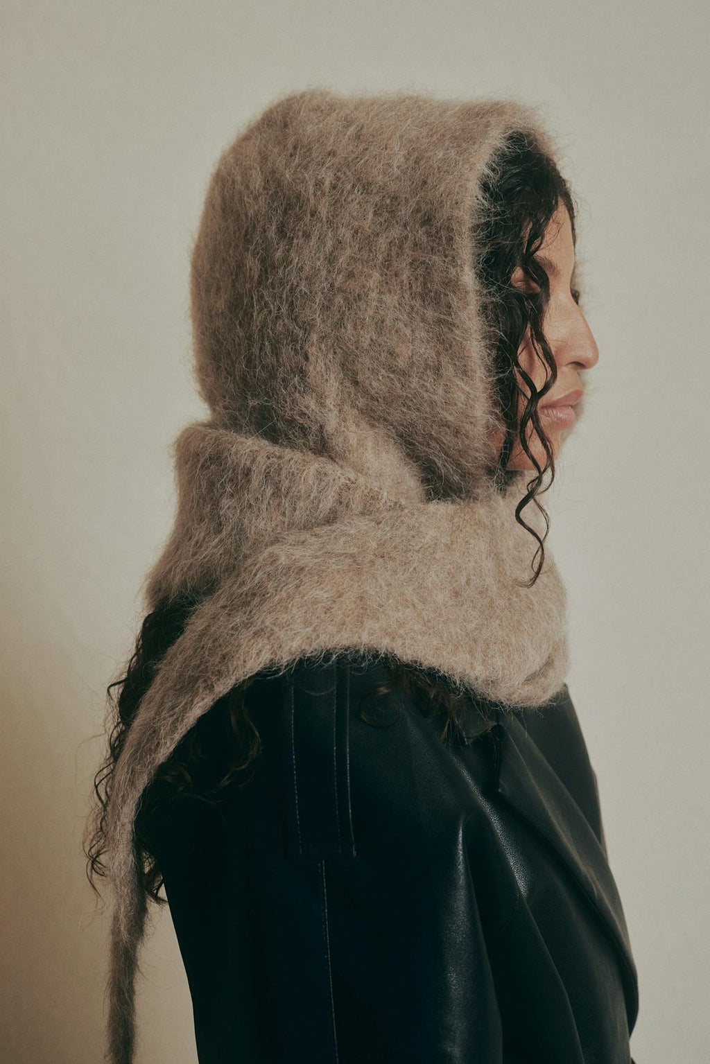 Premium alpaca bonnet