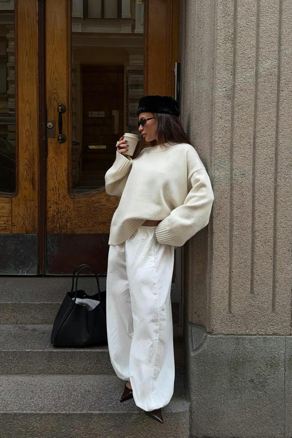 Crew neck knitted sweater