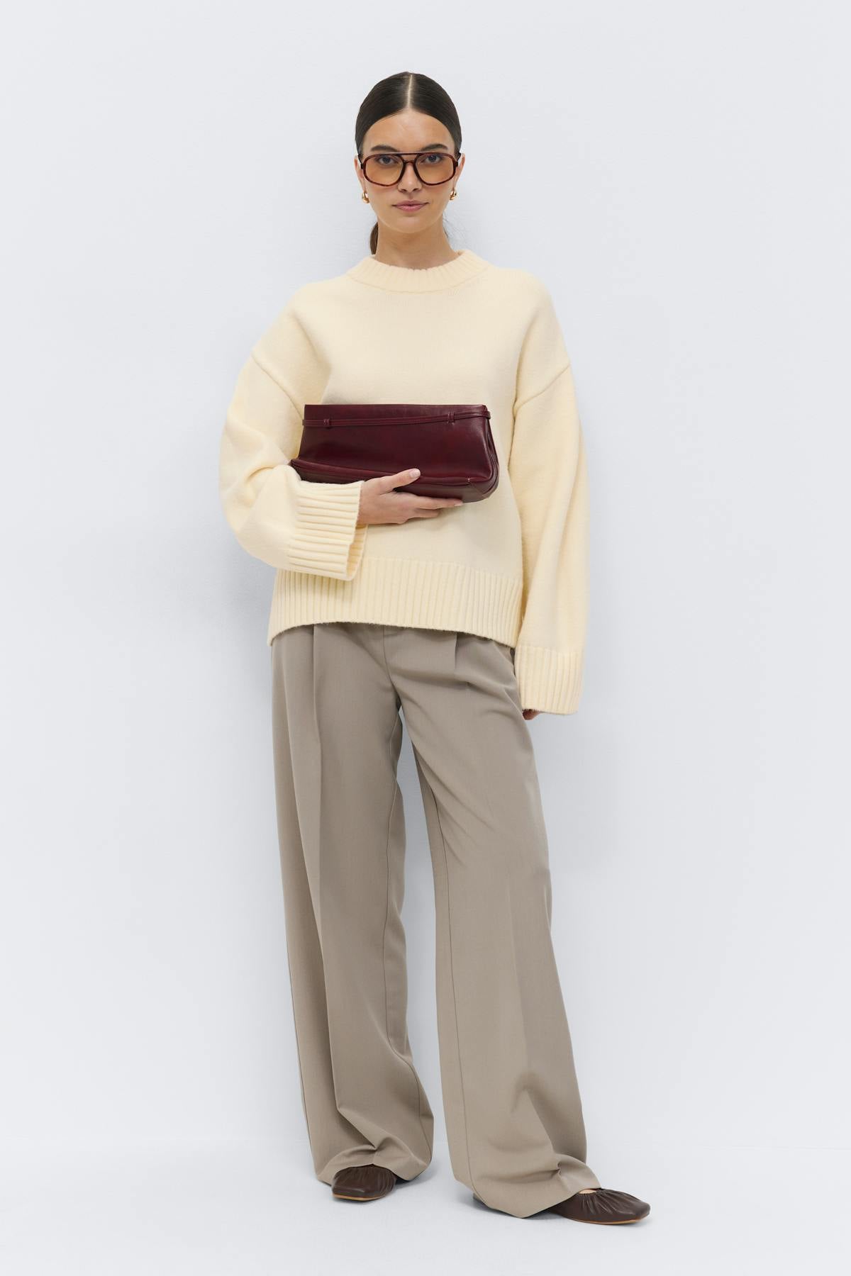 Crew neck knitted sweater