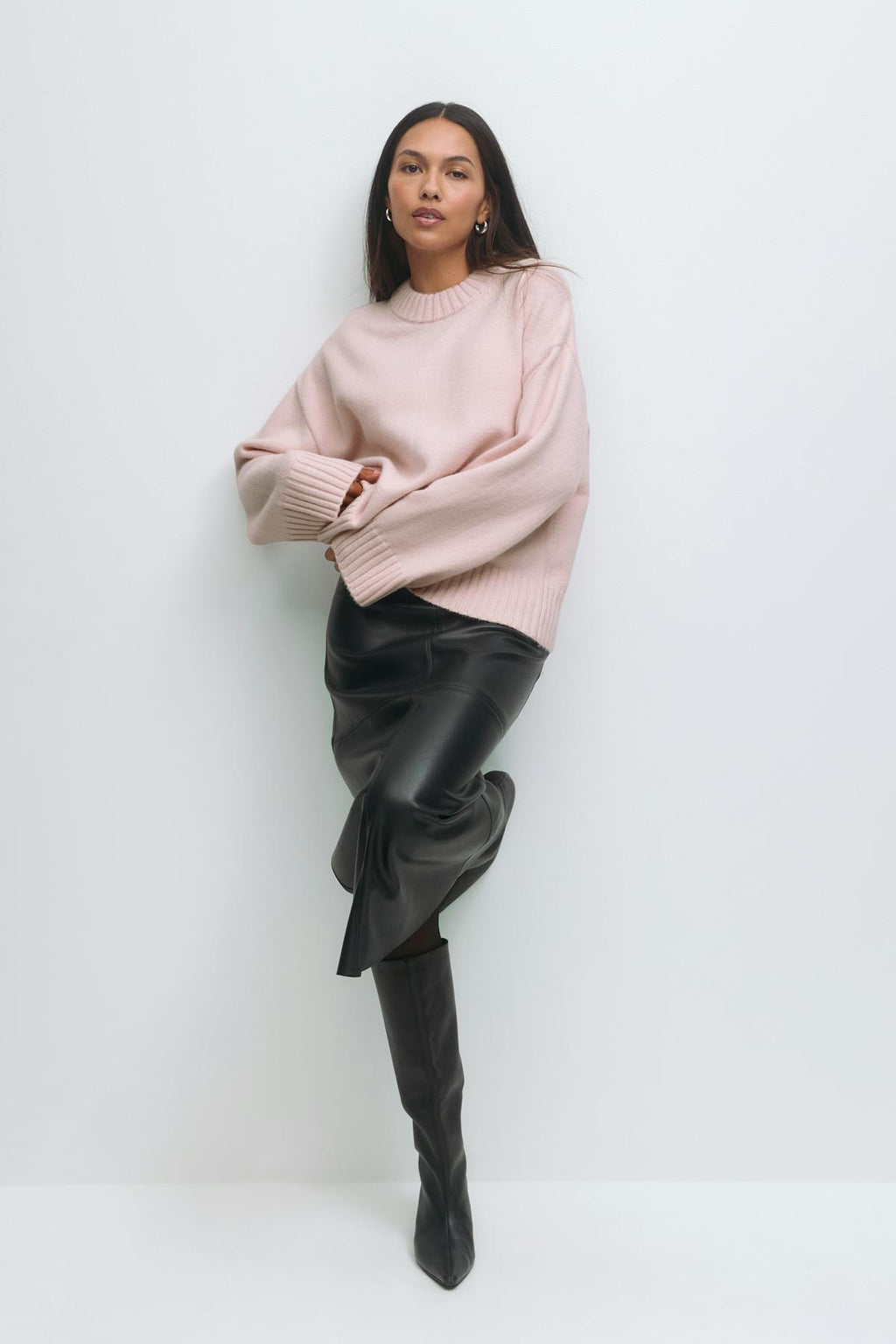 Crew neck knitted sweater