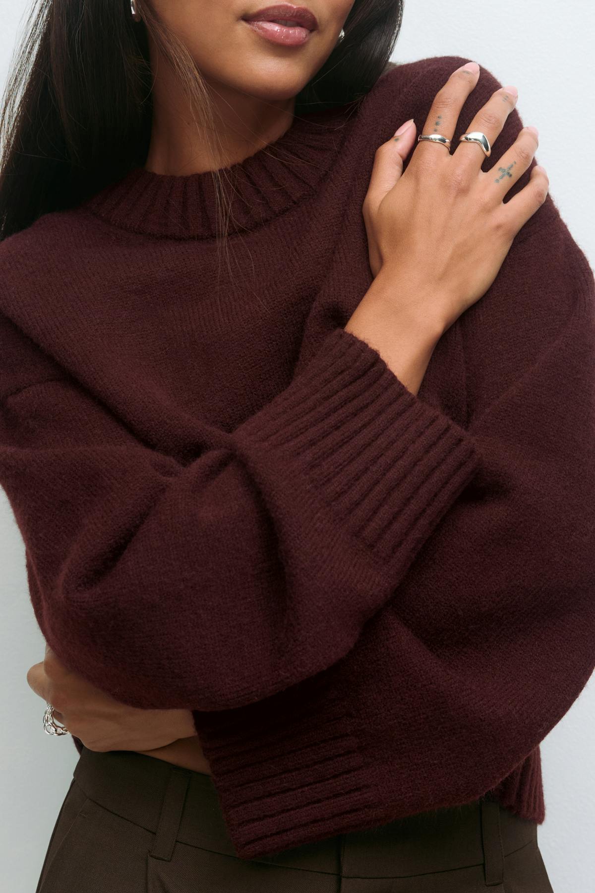 Crew neck knitted sweater