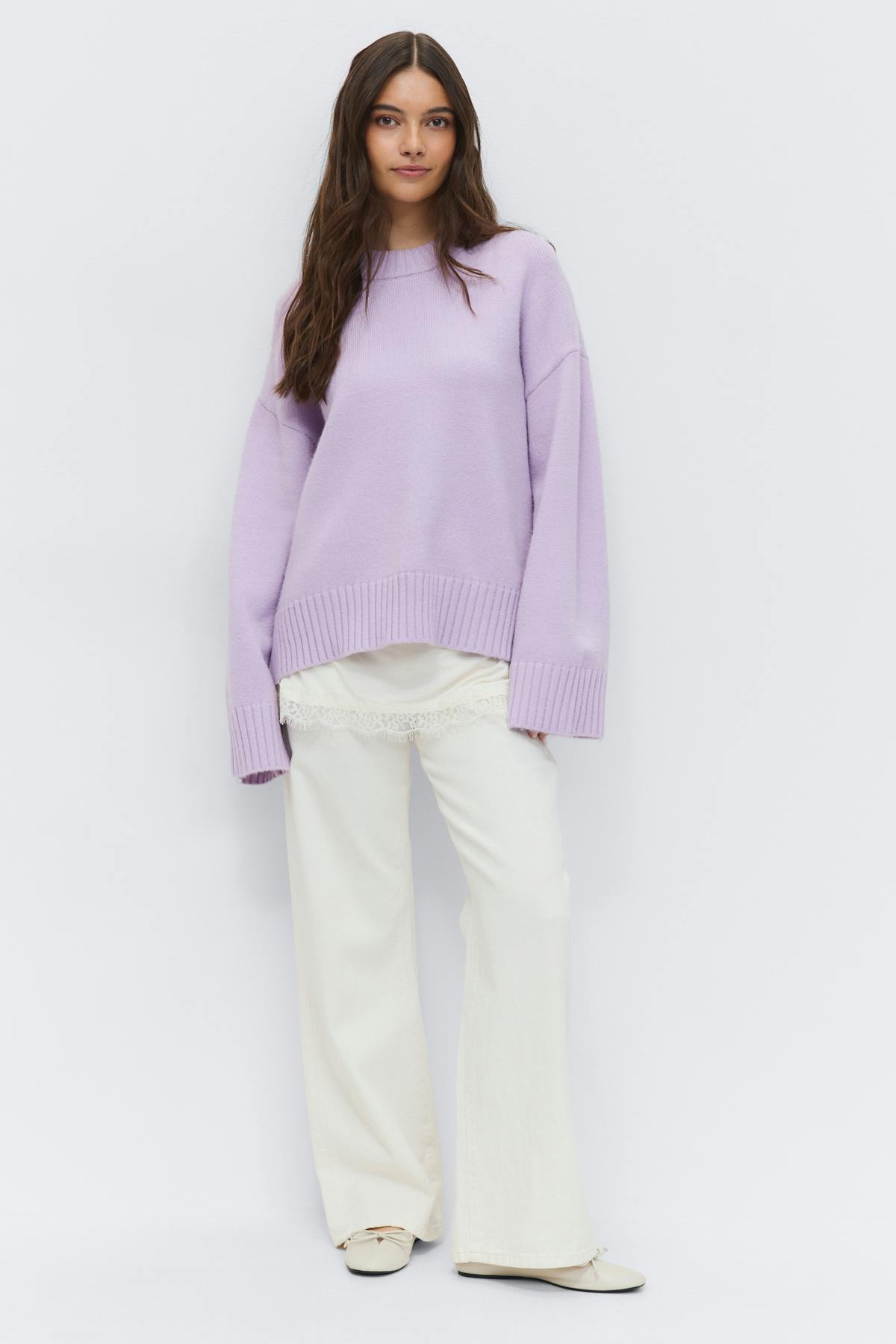 Crew neck knitted sweater