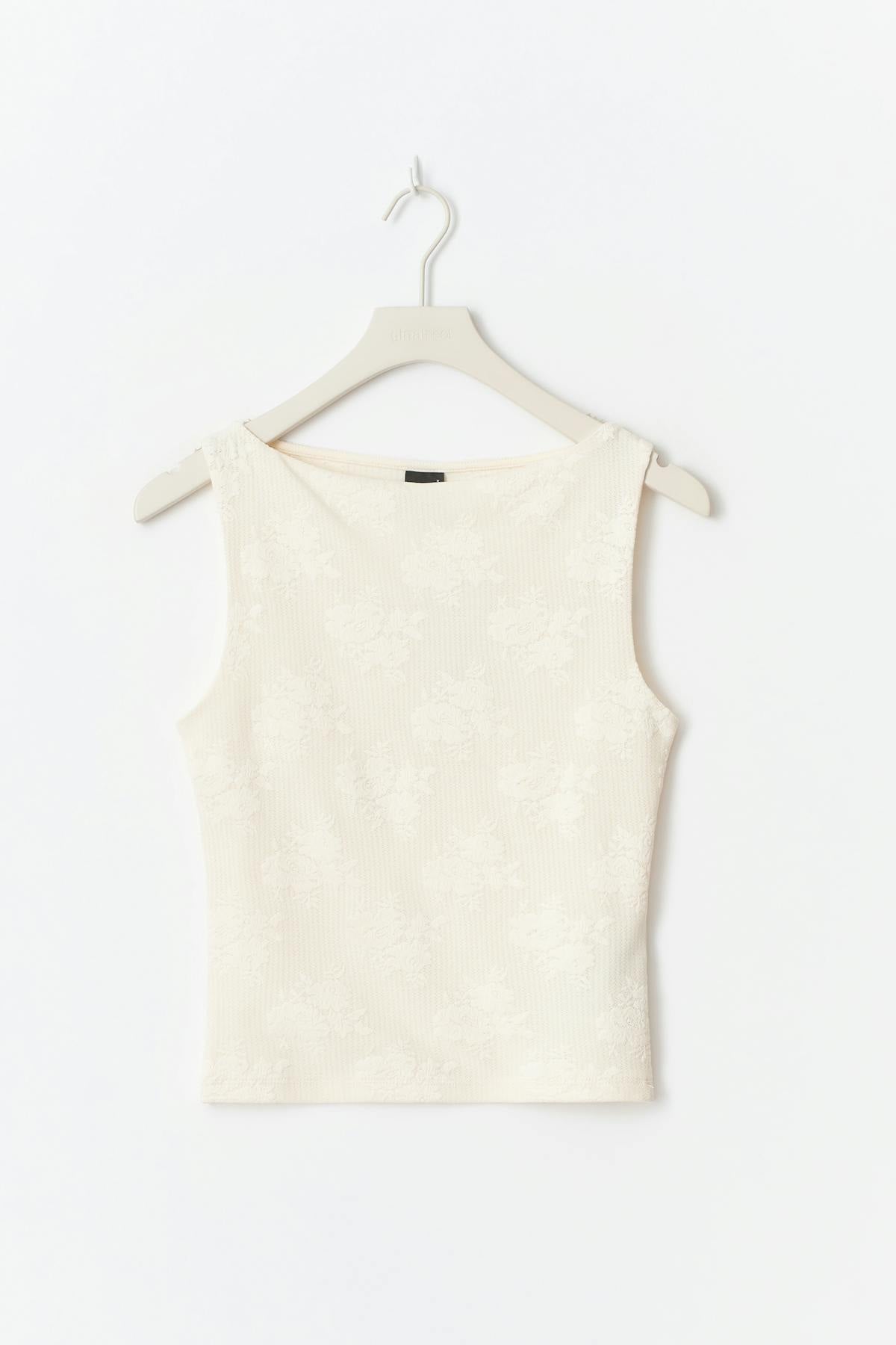 Jacquard tank