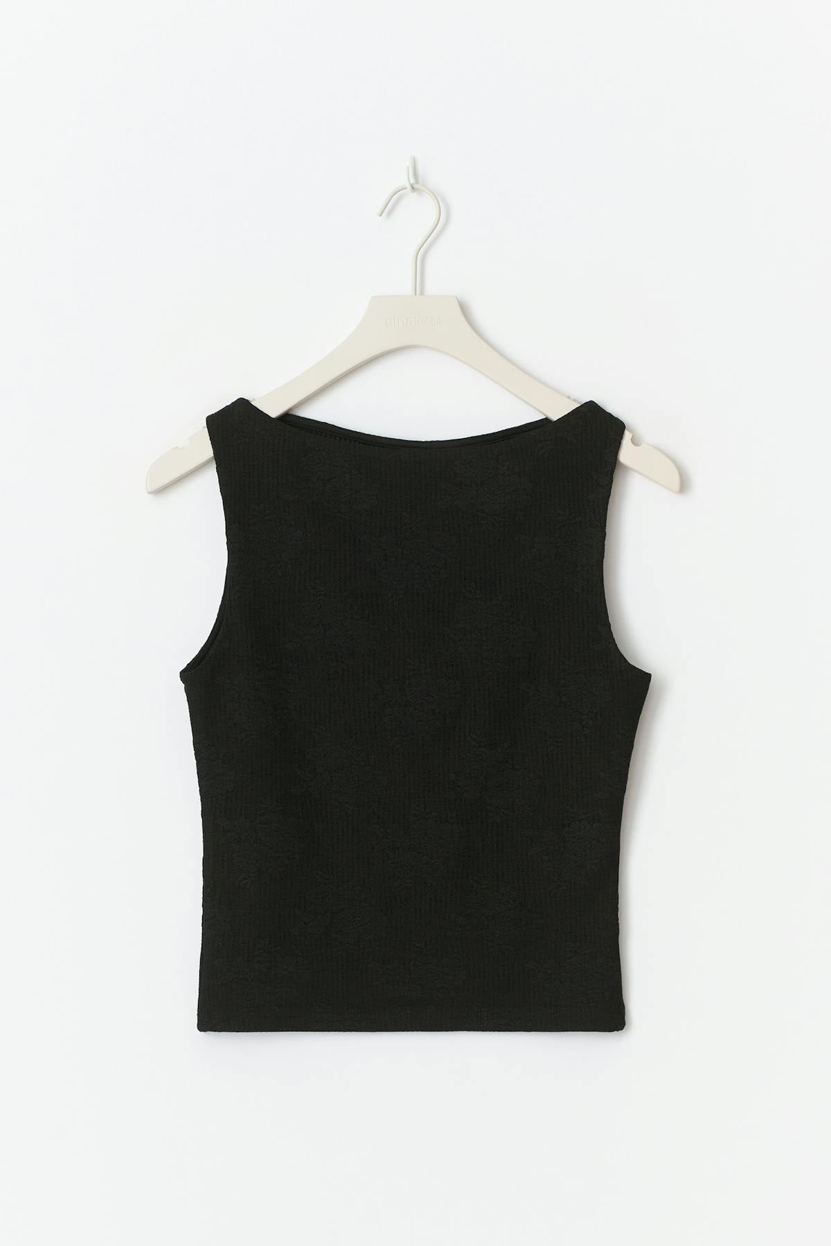 Jacquard tank