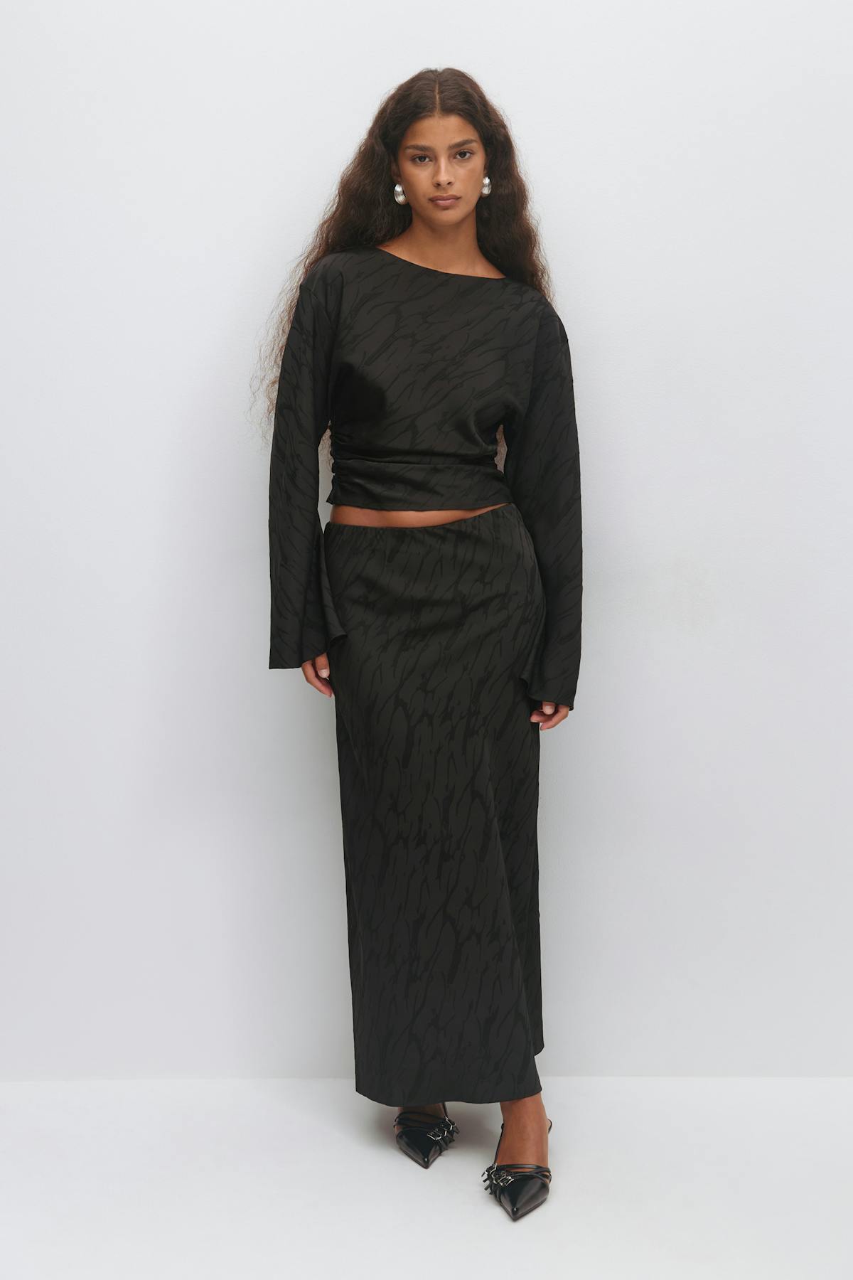 Structured skirt