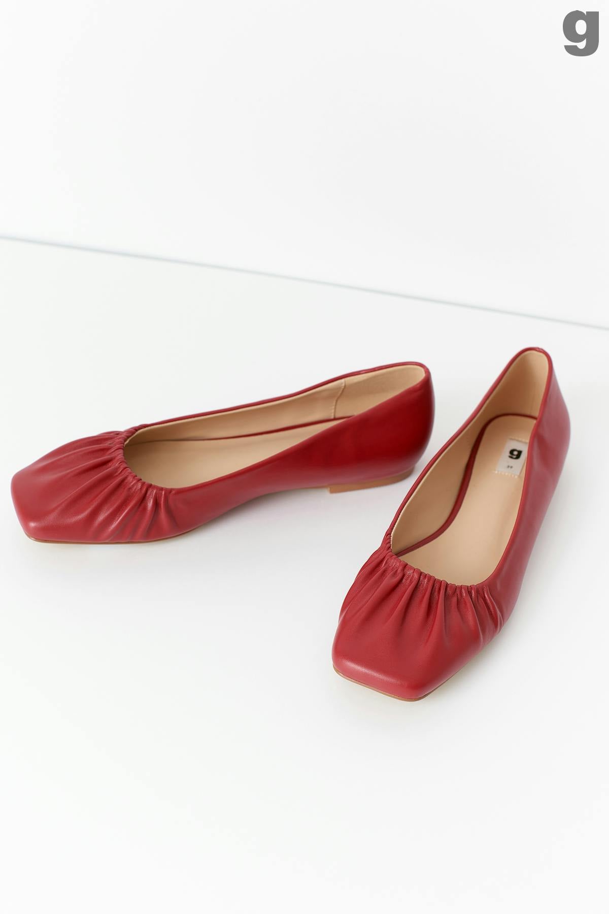 Ballet flats