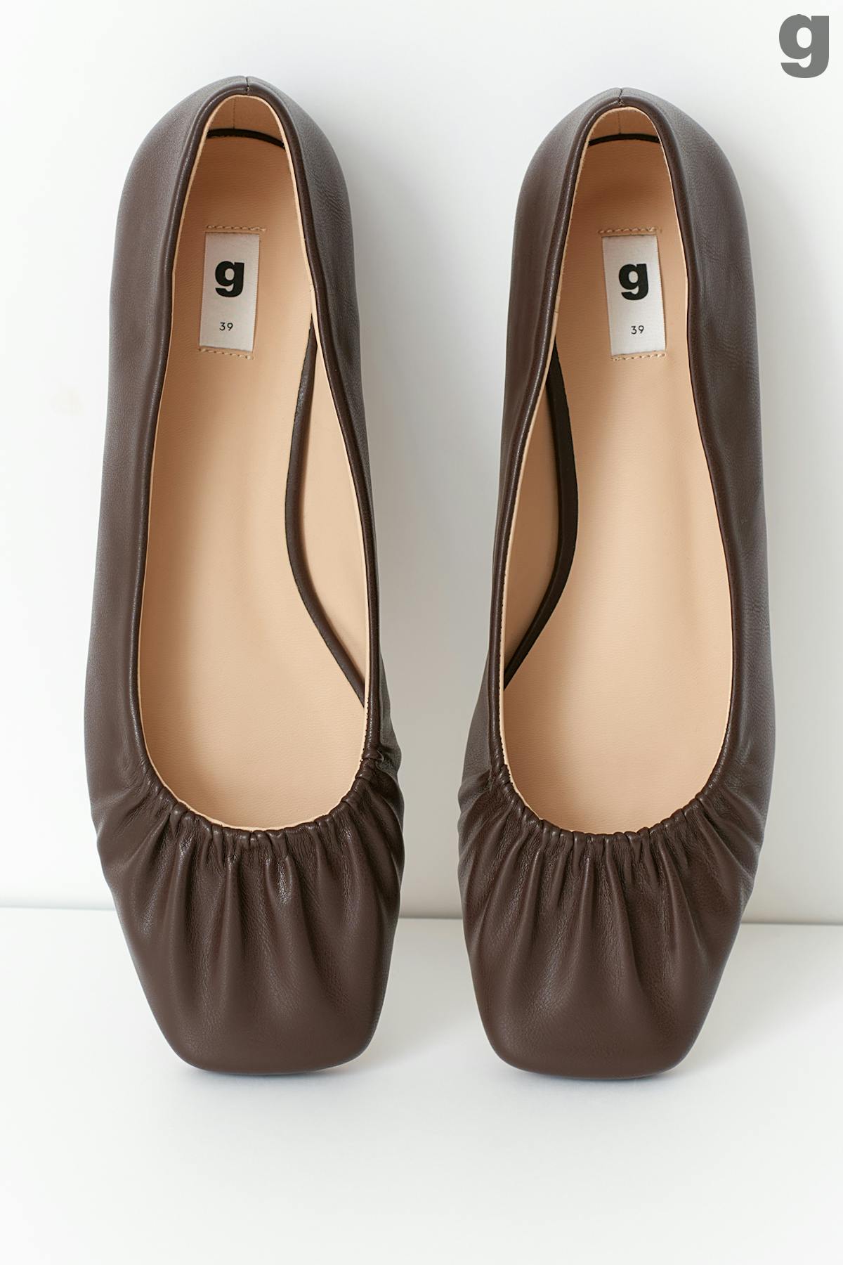 Ballet flats