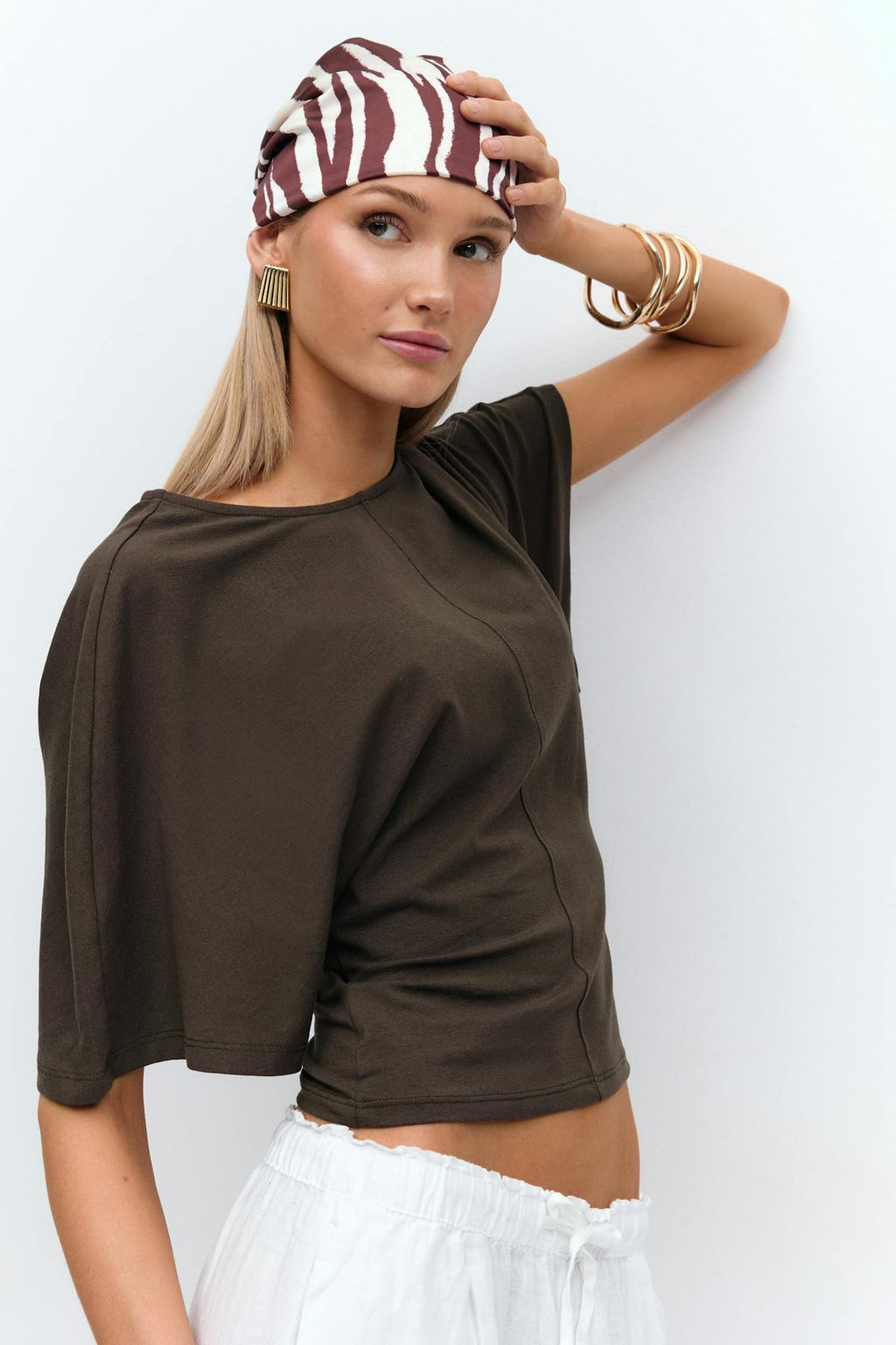 Sculpture seam detail top