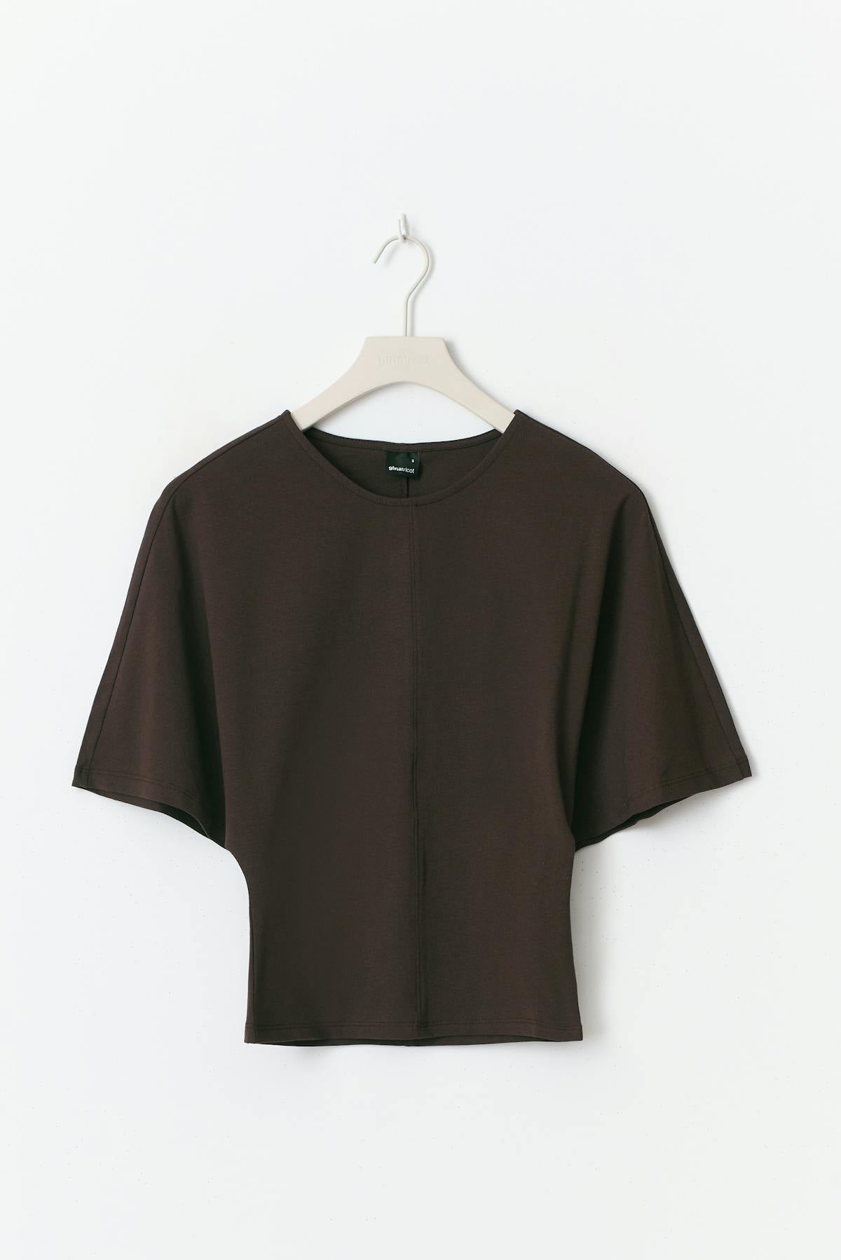 Sculpture seam detail top