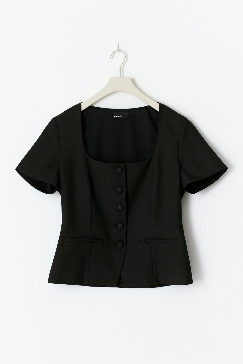 Short sleeve top