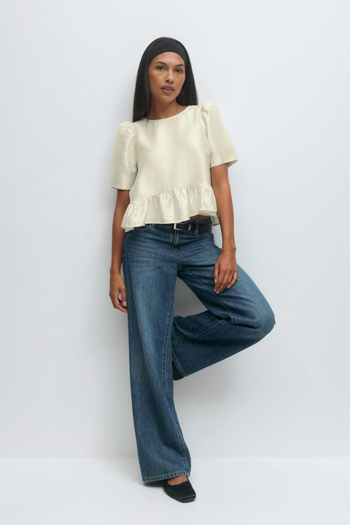 Puff sleeve blouse