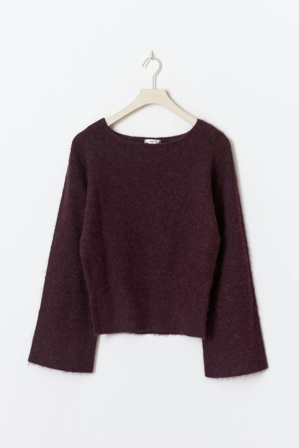 14+ shaped knitted sweater