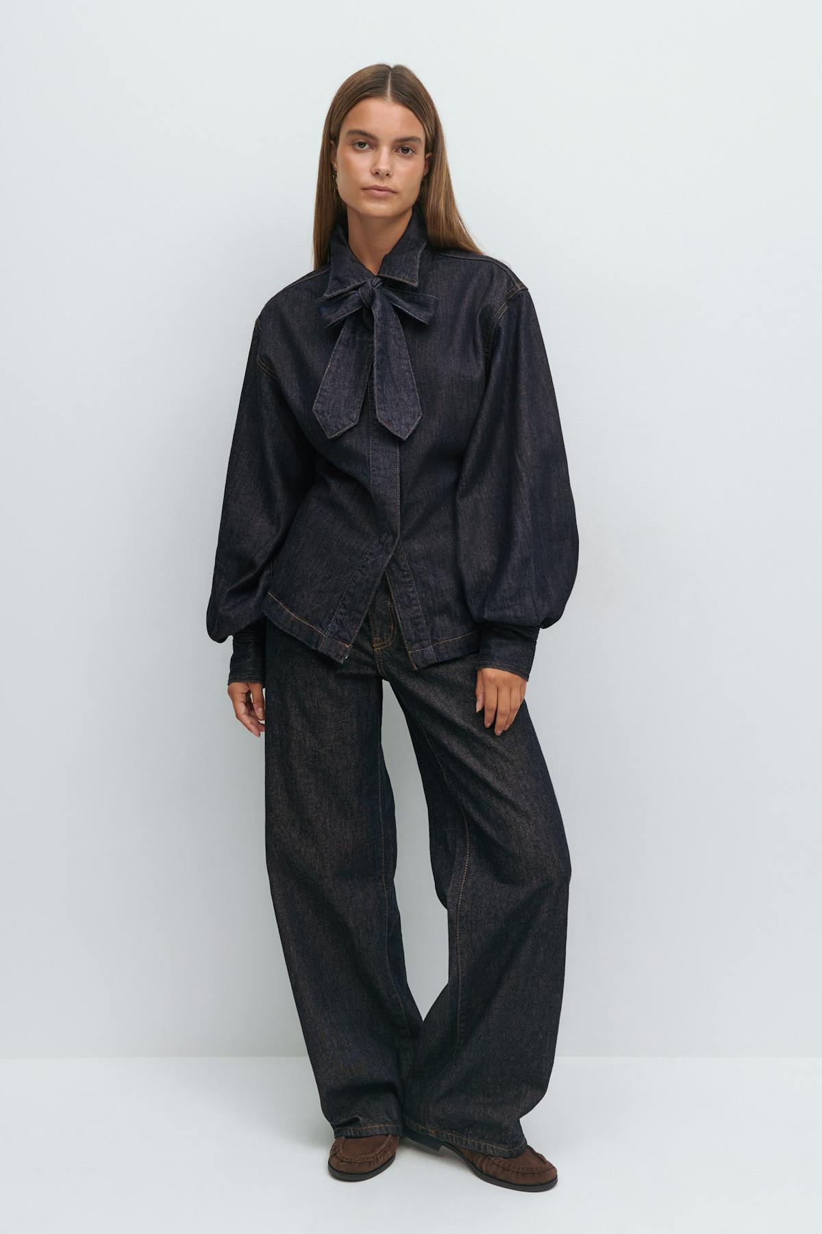 Fitted tie denim shirt