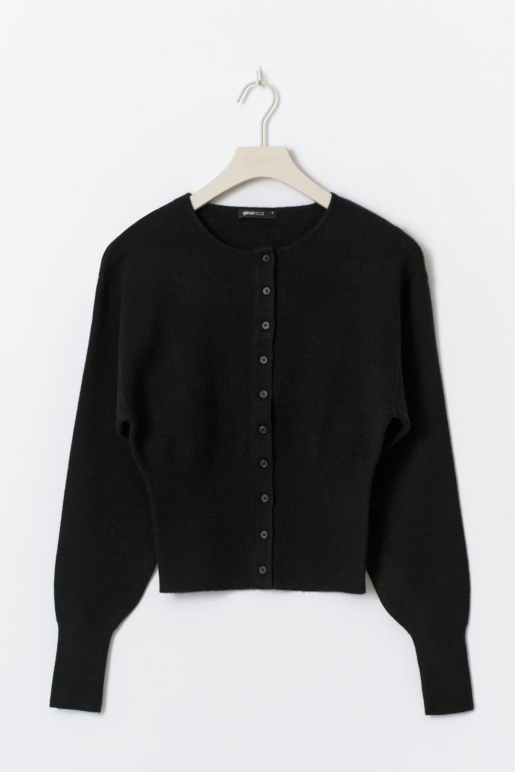 Shaped knitted cardigan