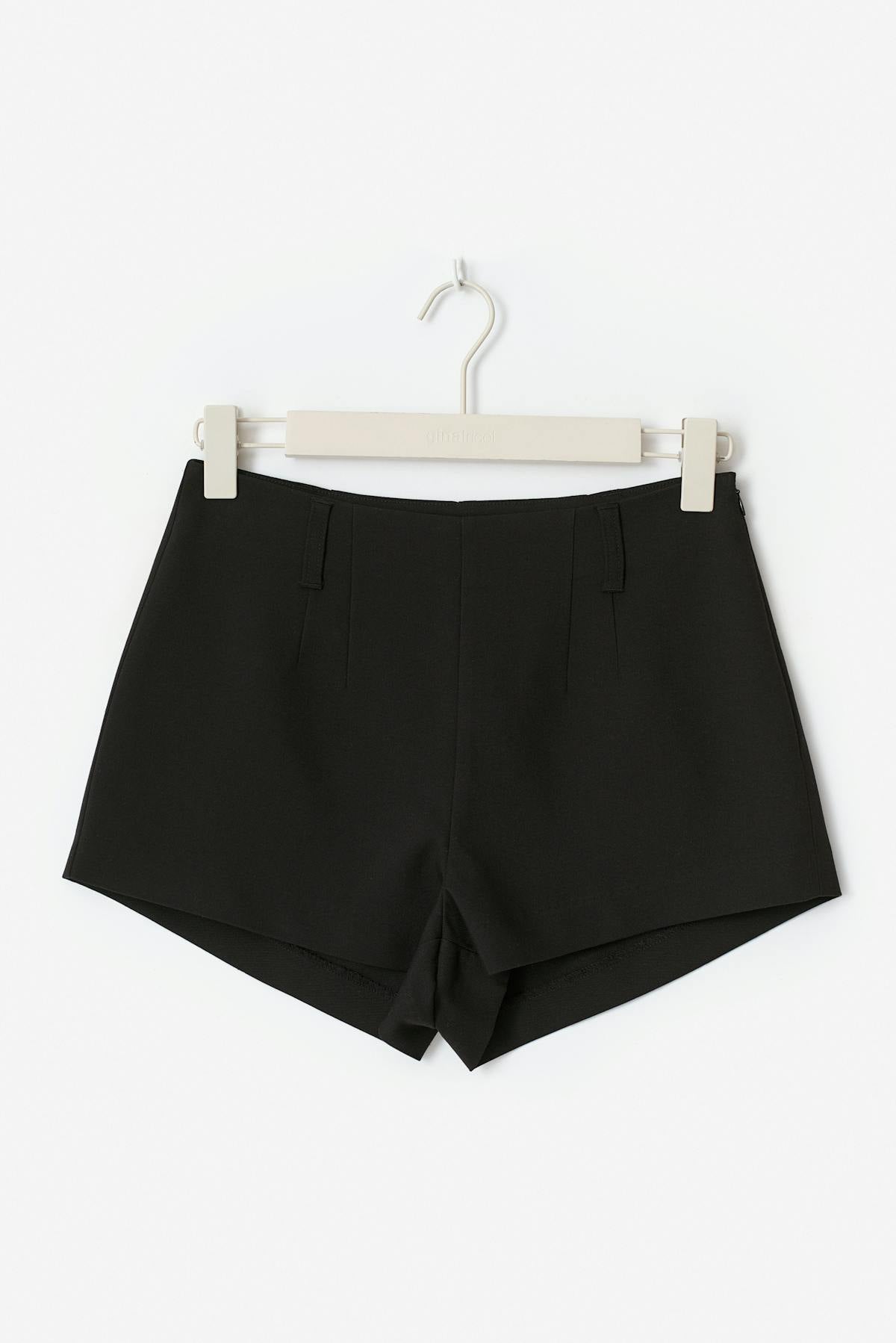 Mini shorts