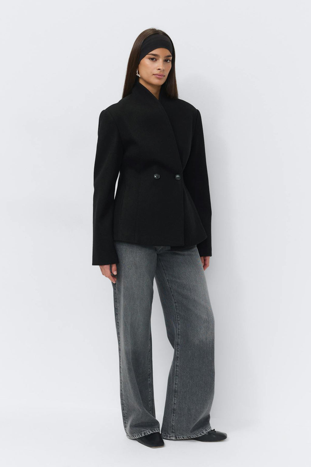 Shaped wool blend jacket