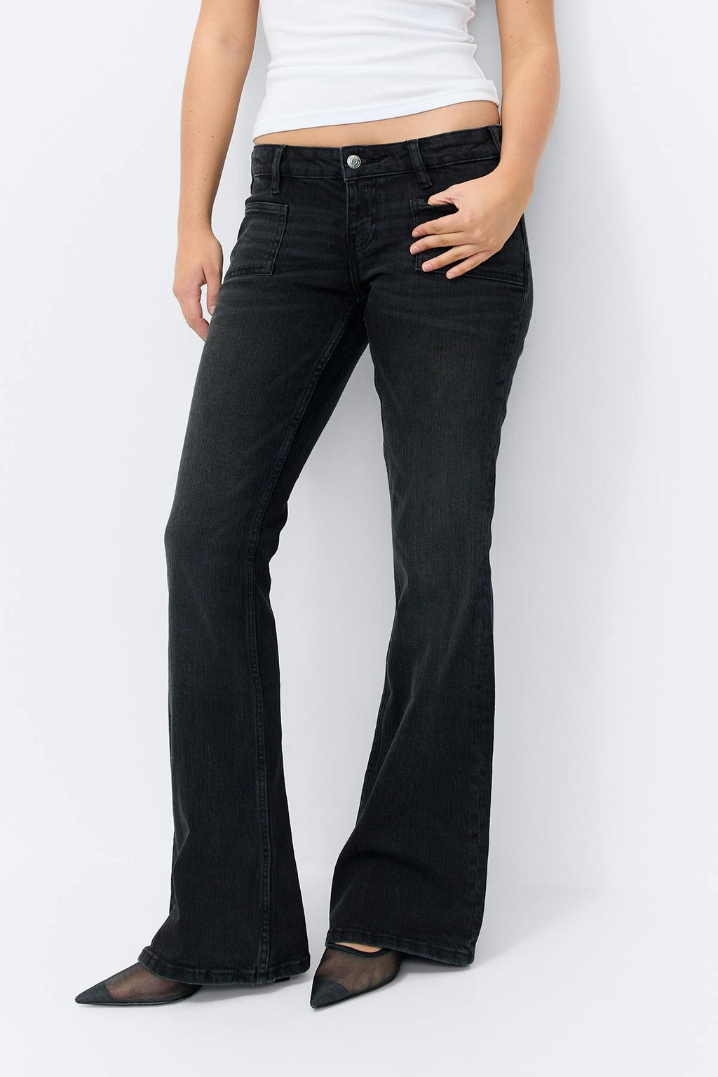 Low flare jeans