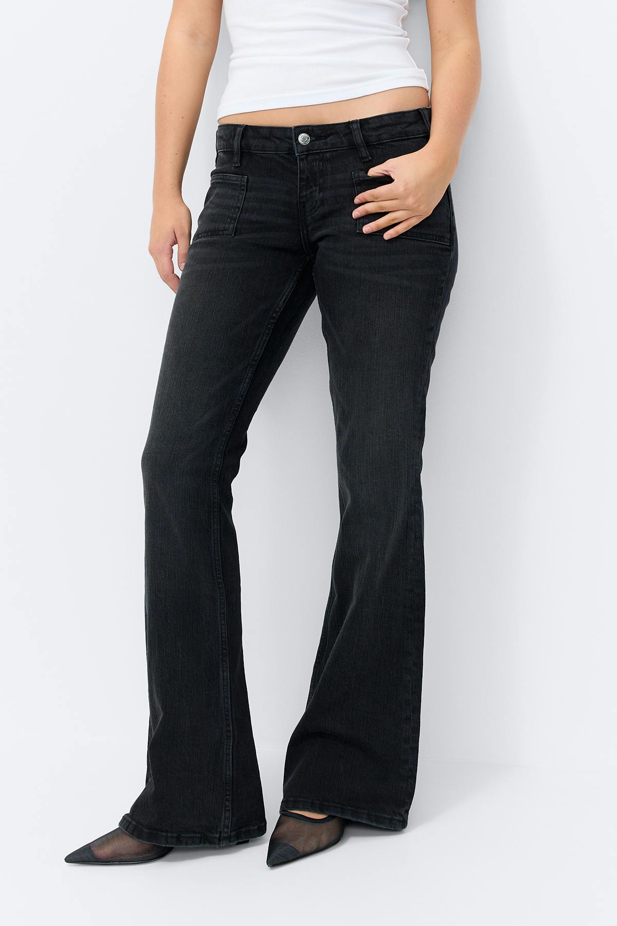 Low flare jeans
