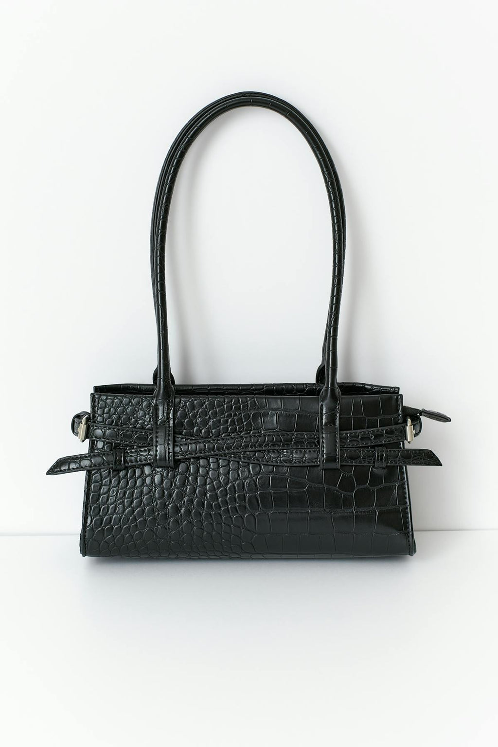 Buckel shoulder bag