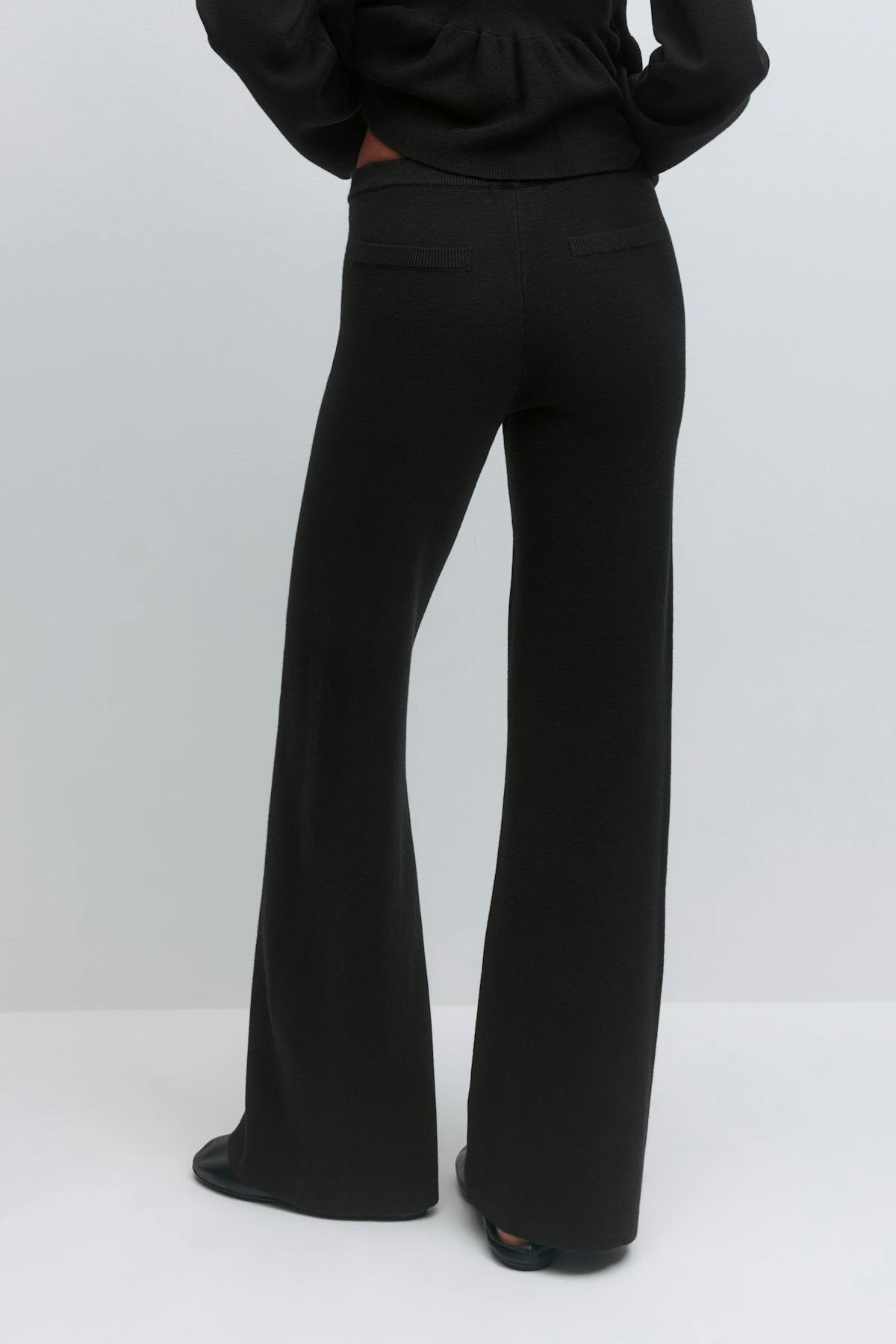 Knitted trousers