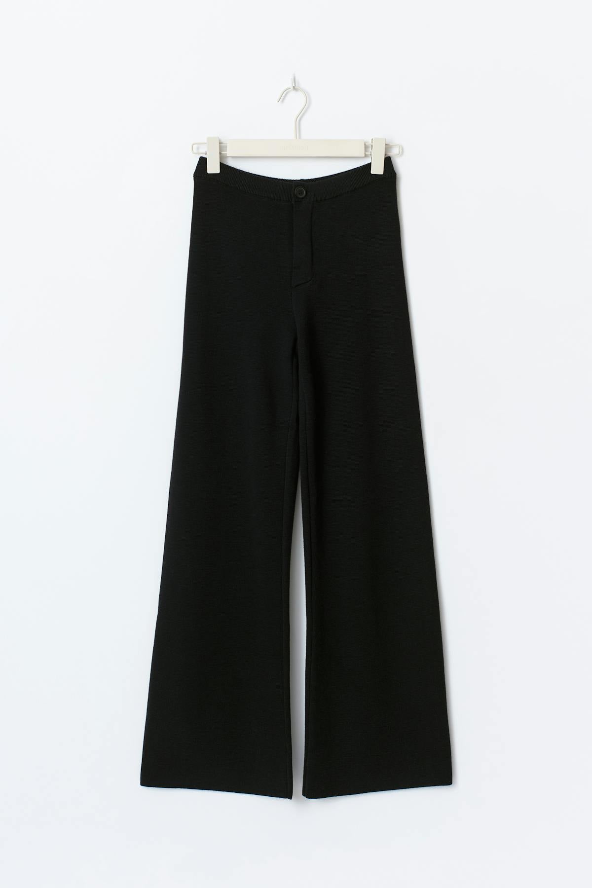 Knitted trousers